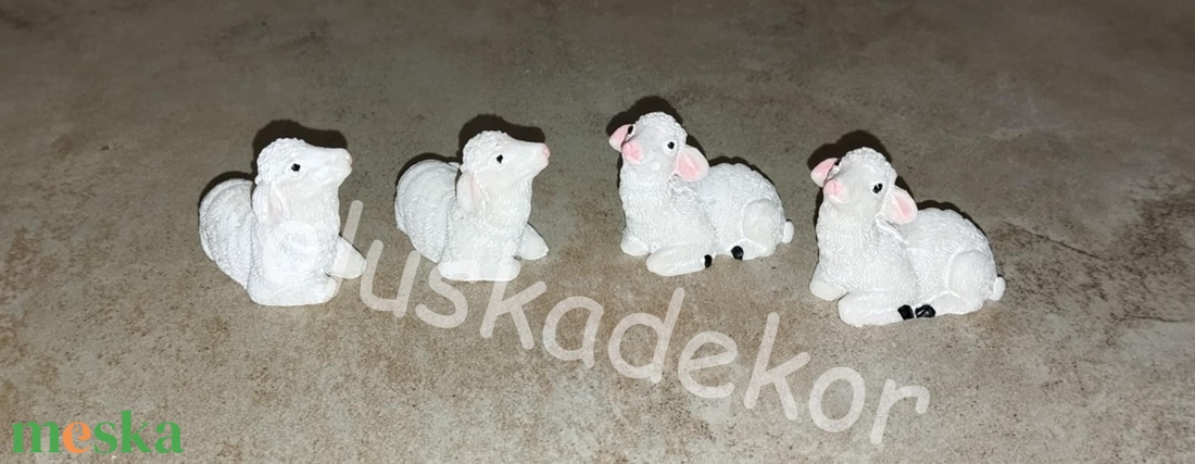 Bárány, bari, fehér tavaszi, húsvéti dekorációs figura, 5cm - kellékek & szerszámok - dekorációs kellékek - figurák - Meska.hu