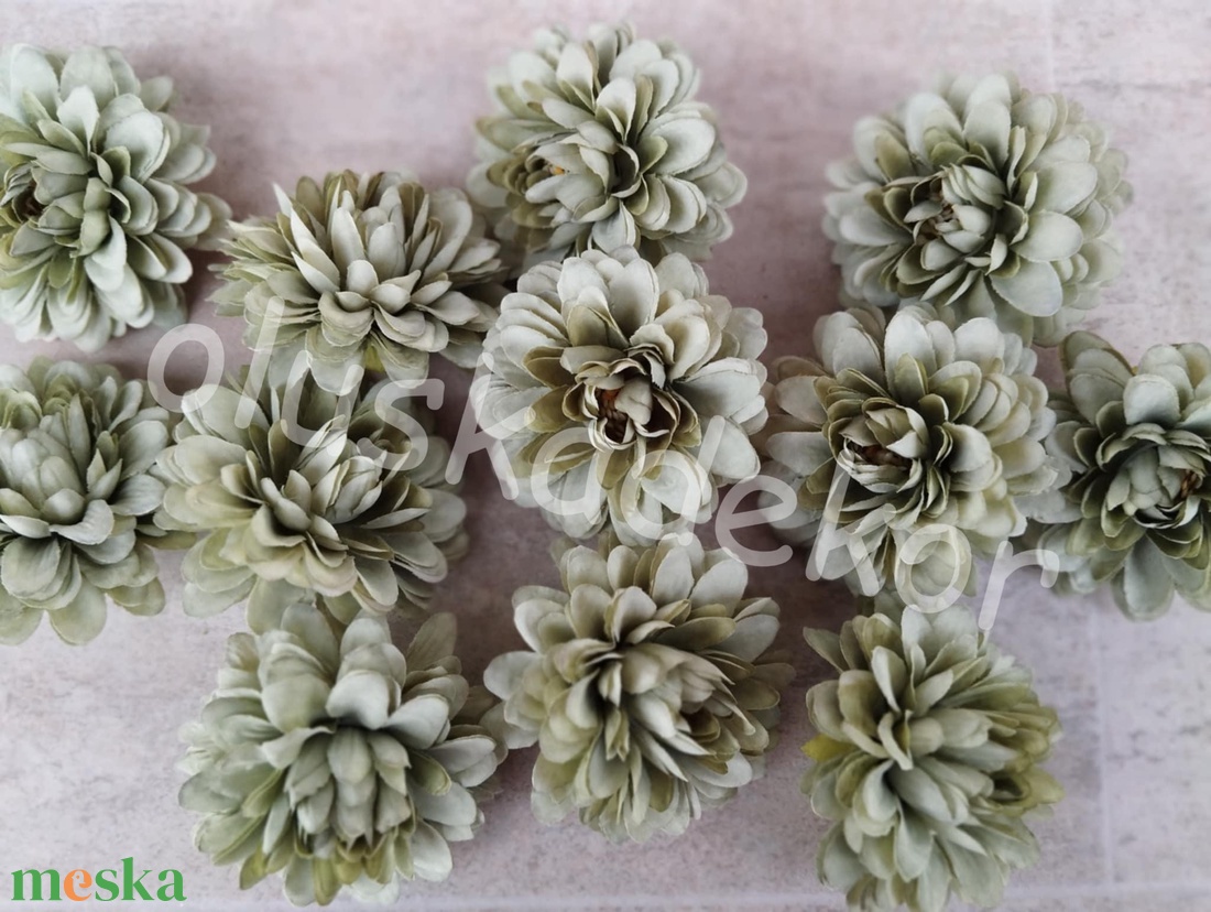 Dália selyem virágfej, dekorációs alapanyag több színben, 7,5cm - kellékek & szerszámok - dekorációs kellékek - virágfej - Meska.hu