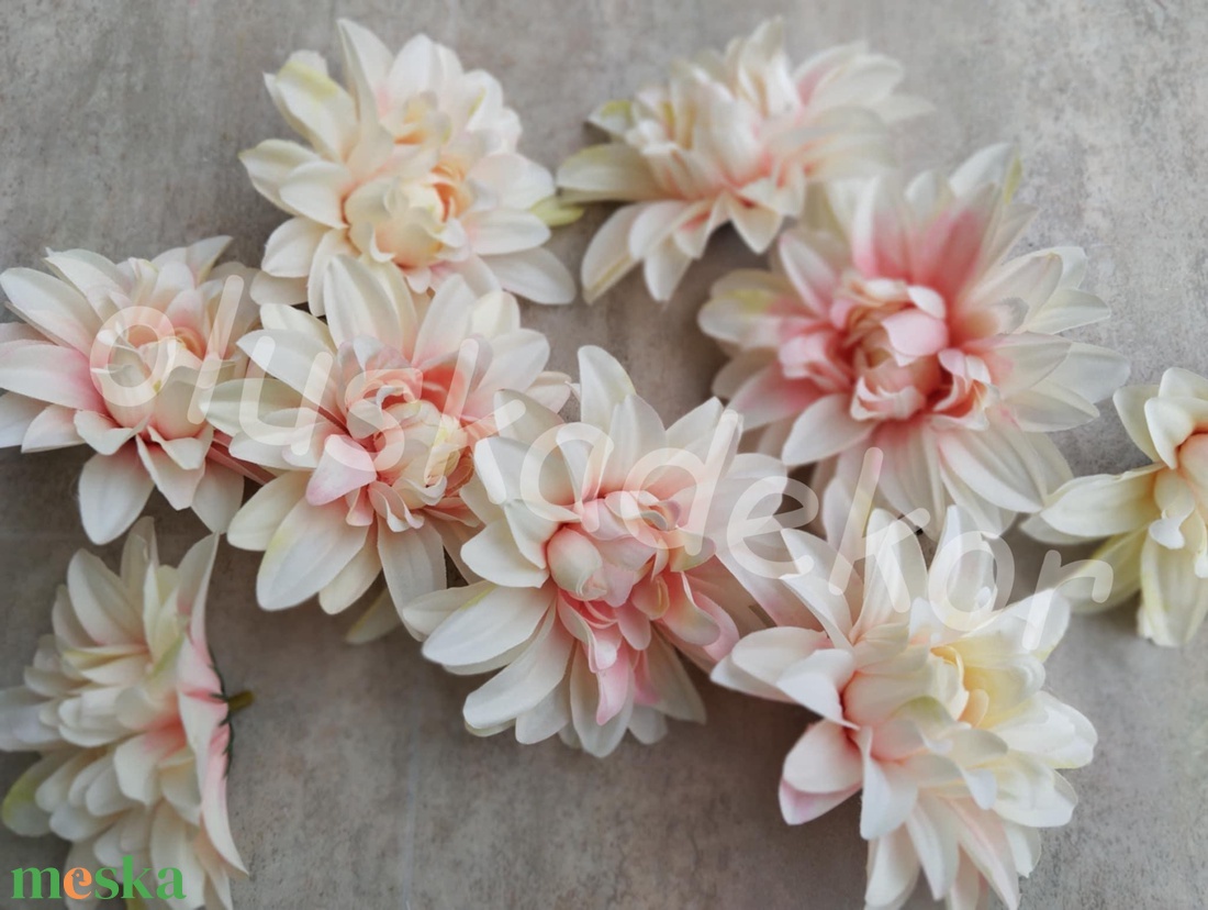 Dália selyem virágfej, művirág, dekorációs alapanyag, 10cm - kellékek & szerszámok - dekorációs kellékek - virágfej - Meska.hu