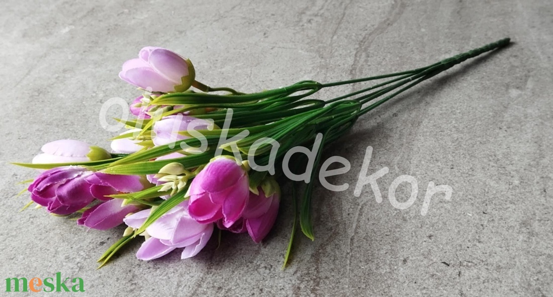 Crocus tavaszi, selyem dekorációs virágcsokor, 35cm - kellékek & szerszámok - dekorációs kellékek - egyéb kellékek - Meska.hu