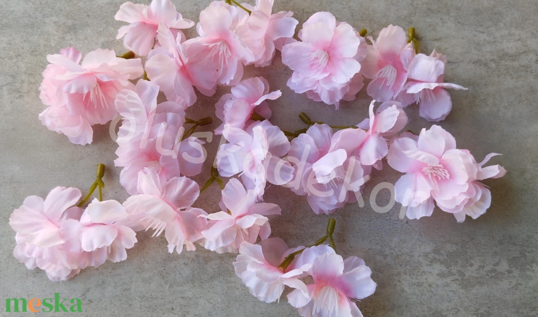 Mini virágfej, 2 virágfej, selyemvirág dekorációs alapanyag, 4 - 5cm - kellékek & szerszámok - dekorációs kellékek - virágfej - Meska.hu