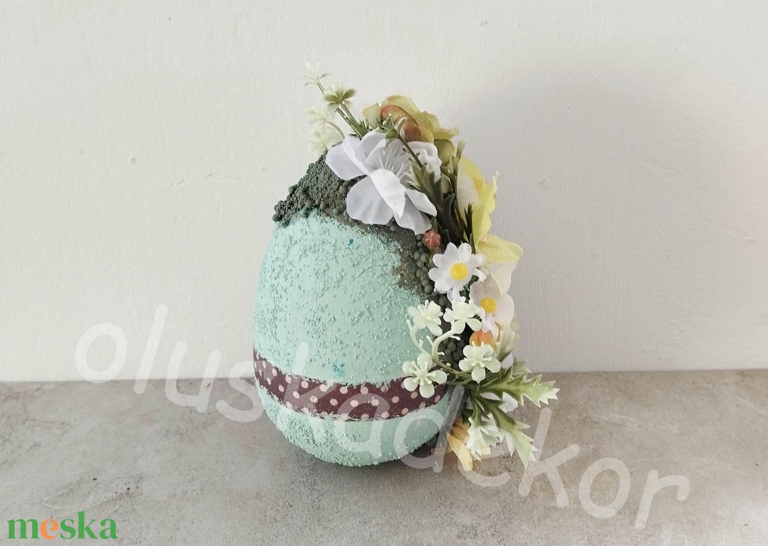 Húsvéti tojás selyemvirággal, asztaldísz, home dekoráció, kézműves termék, 12cm - ünnepi díszek, dekorációk - húsvéti díszek és dekorációk - húsvéti asztaldíszek - Meska.hu