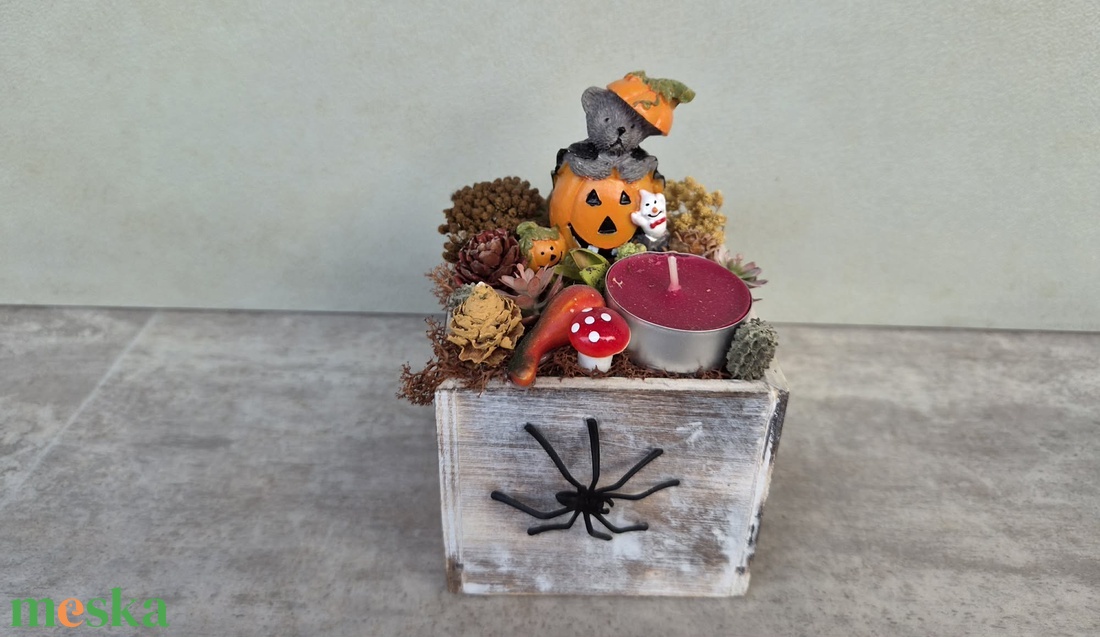 Macis, pókos mécseses halloweeni, őszi, asztaldekoráció, 9x9cm - otthon & életmód - dekoráció - halloween - halloweeni asztaldísz - Meska.hu