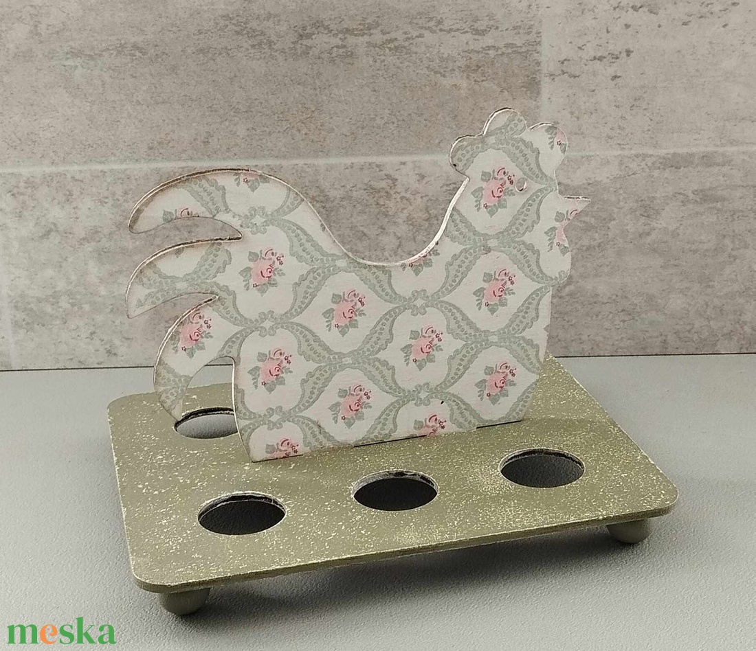 Fa antik hatású húsvéti tojástartó, asztaldísz, tyúk figurás, 16cmx19cm - ünnepi díszek, dekorációk - húsvéti díszek és dekorációk - húsvéti asztaldíszek - Meska.hu