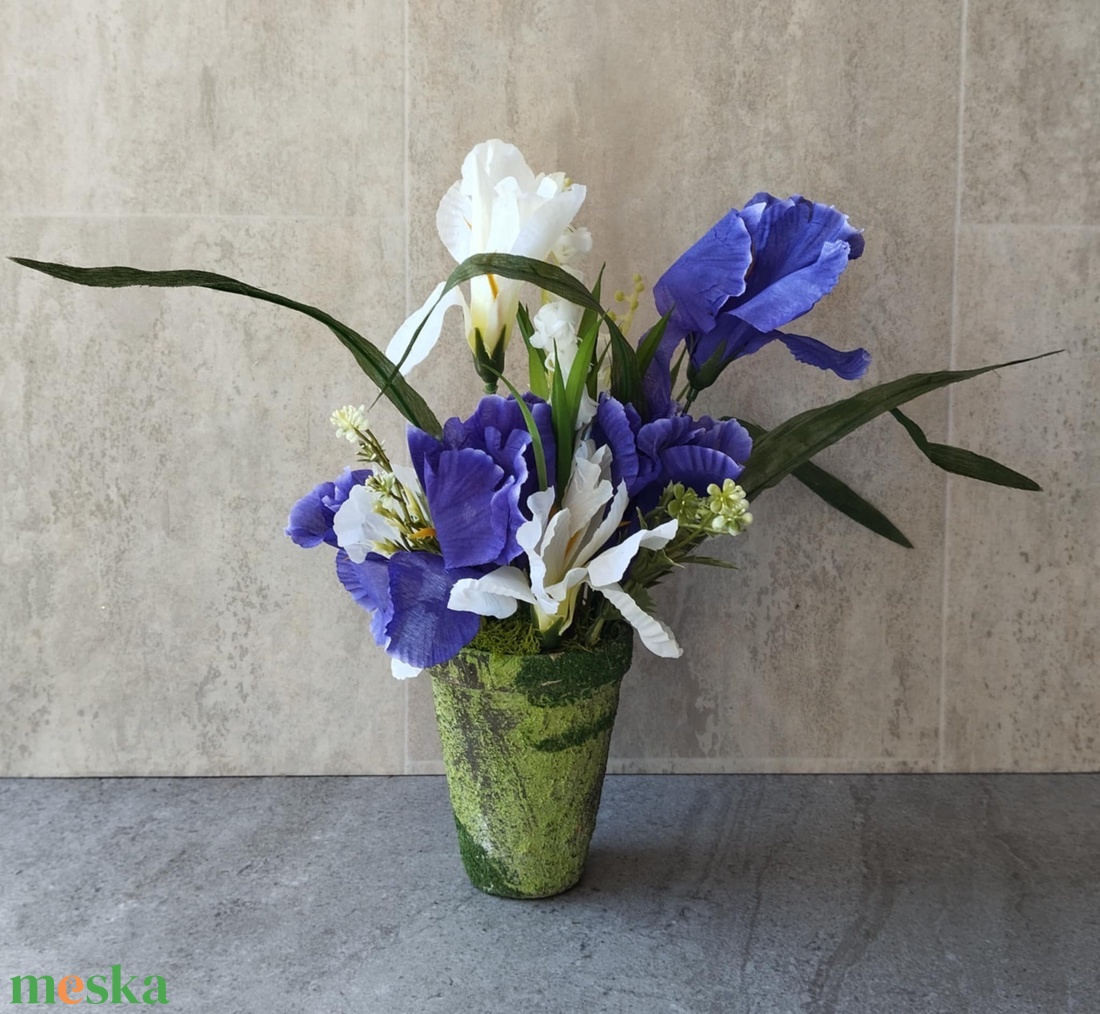 Írisz, Gyöngyvirág, tavaszi, húsvéti asztaldísz, dekoráció, kaspó,  kb. 30cm - otthon & életmód - virágdekoráció - virágdíszek - virágdísz kaspóban - Meska.hu