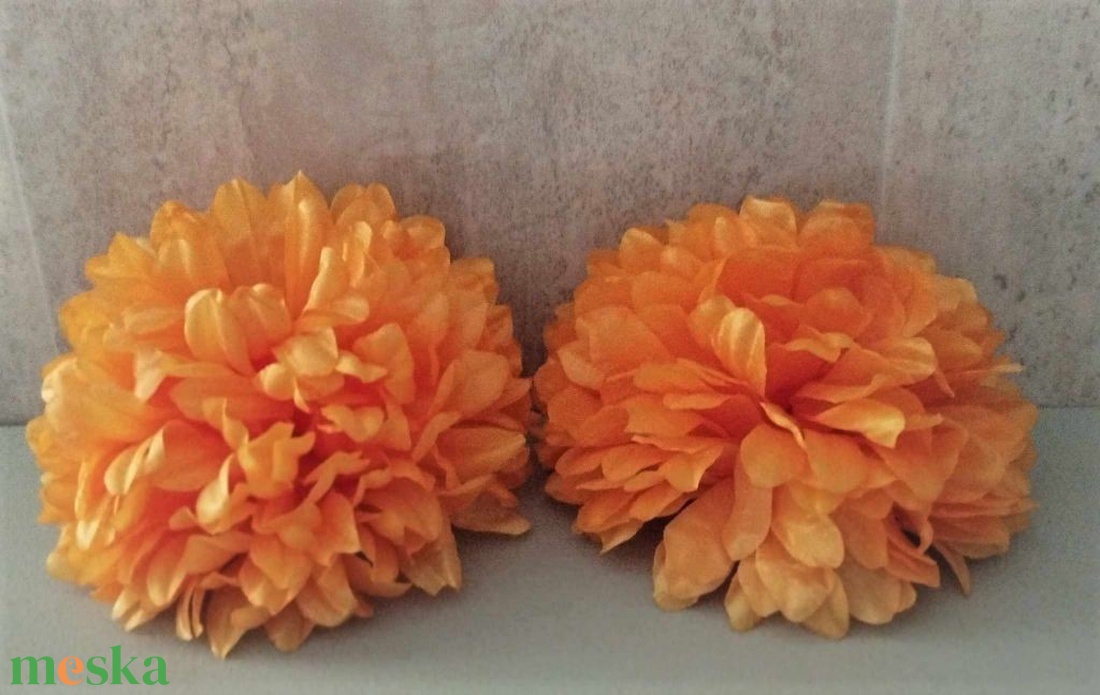 Krizantém, gömb virágfej, őszi, mindenszenteki dekor selyem műnövény, 18cm - kellékek & szerszámok - dekorációs kellékek - virágfej - Meska.hu
