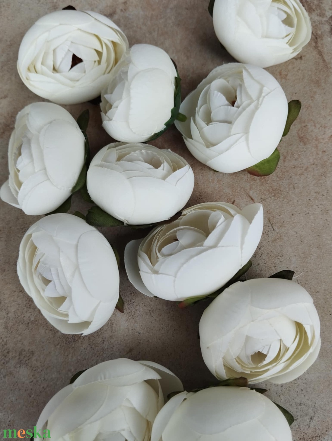 Boglárka, Ranunculus selyem virágfej, dekorációs termék, 6 cm - kellékek & szerszámok - dekorációs kellékek - virágfej - Meska.hu
