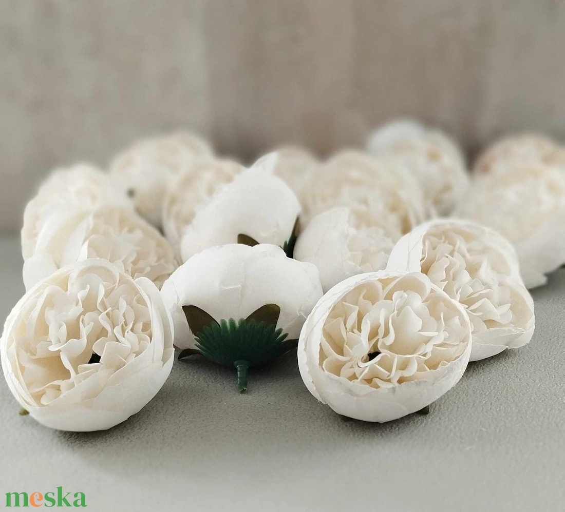 Peony, bazsarózsa, peoni virágfej, 5cm, dekorációs selyemvirág - kellékek & szerszámok - dekorációs kellékek - virágfej - Meska.hu