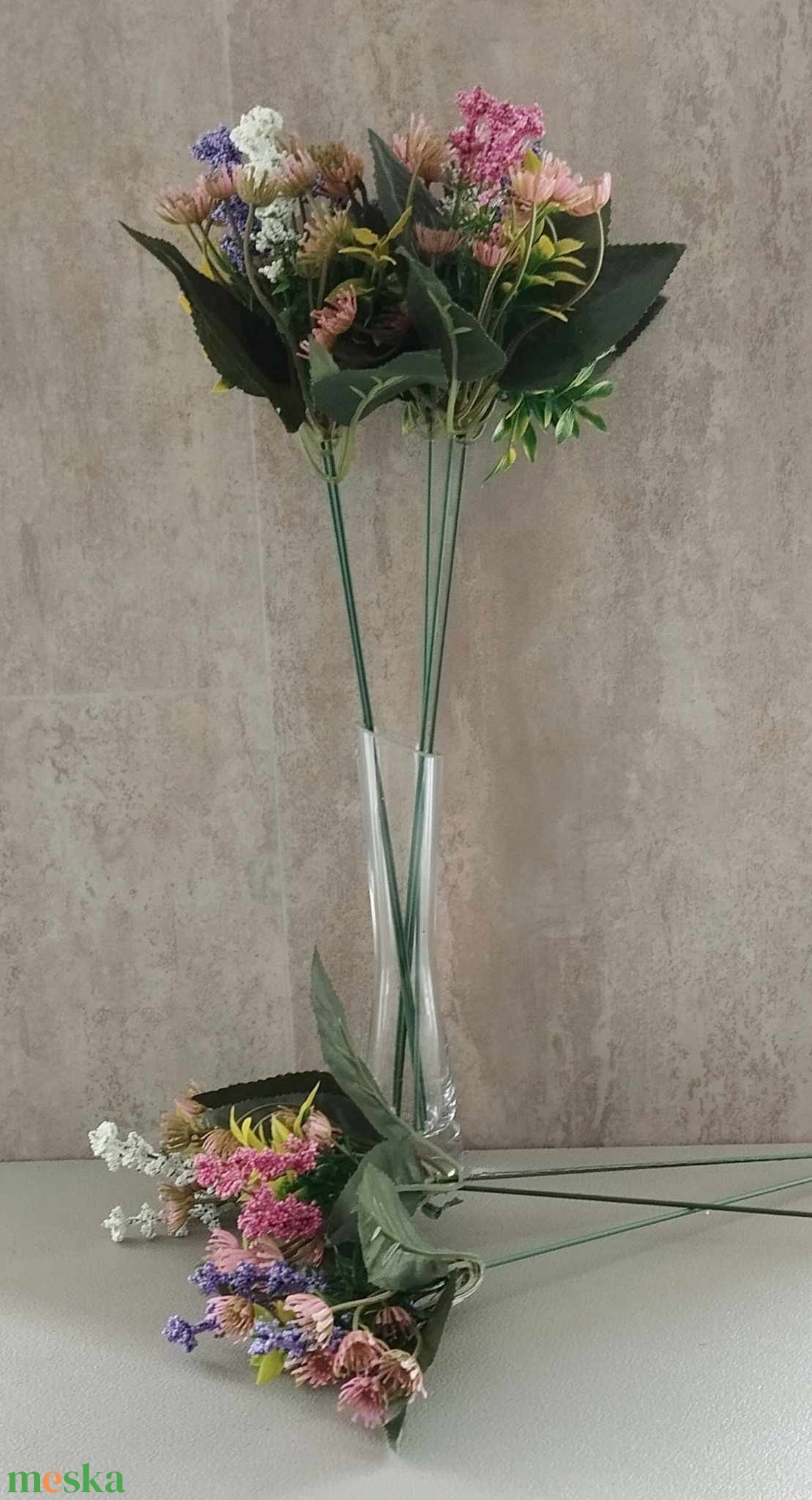 Virágos, leveles díszítő pick, fém száron, selyem dekorációs kiegészítő, növény, 35cm - kellékek & szerszámok - dekorációs kellékek - egyéb kellékek - Meska.hu