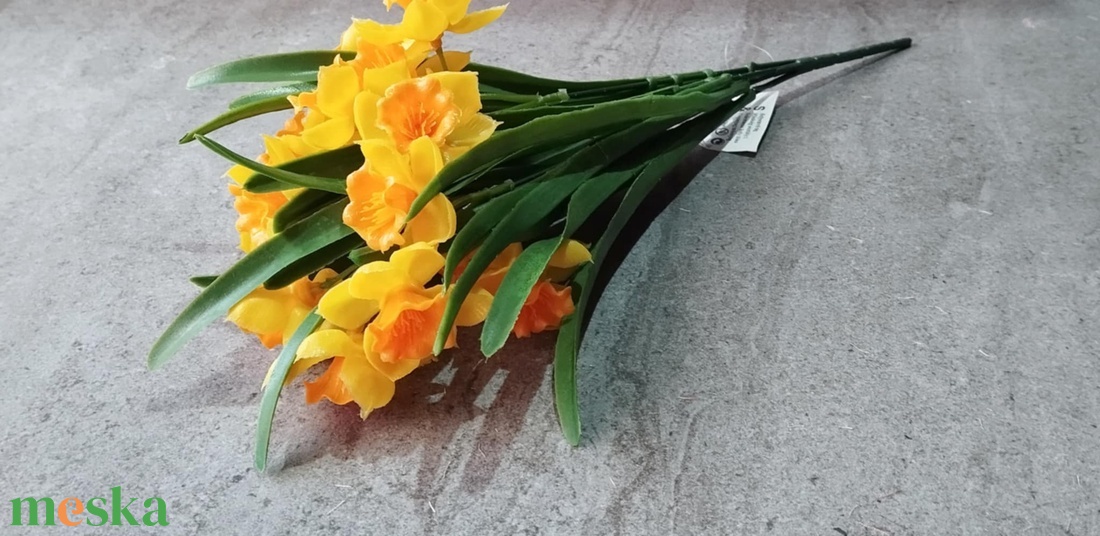 Nárcisz, gumis dekorációs növény, csokor, 15 virág, 39cm - kellékek & szerszámok - dekorációs kellékek - egyéb kellékek - Meska.hu