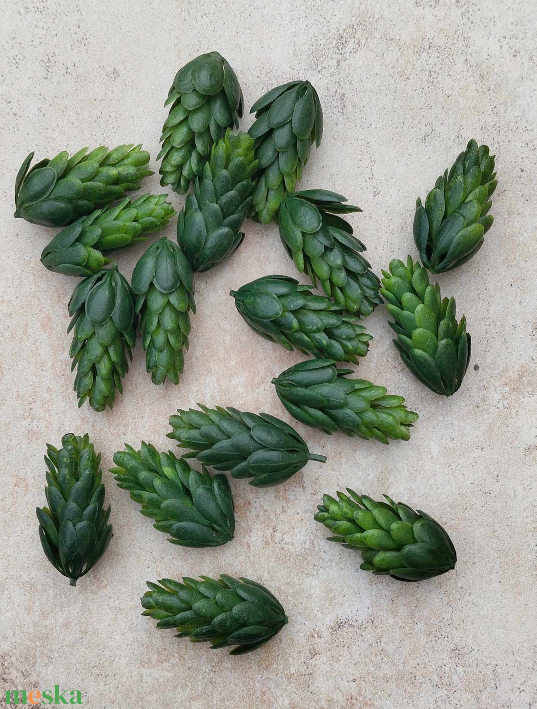 Komló, 4cm, díszítőzöld, 2 féle színben, mű növény, őszi dekorációs alapanyag - kellékek & szerszámok - dekorációs kellékek - virágfej - Meska.hu