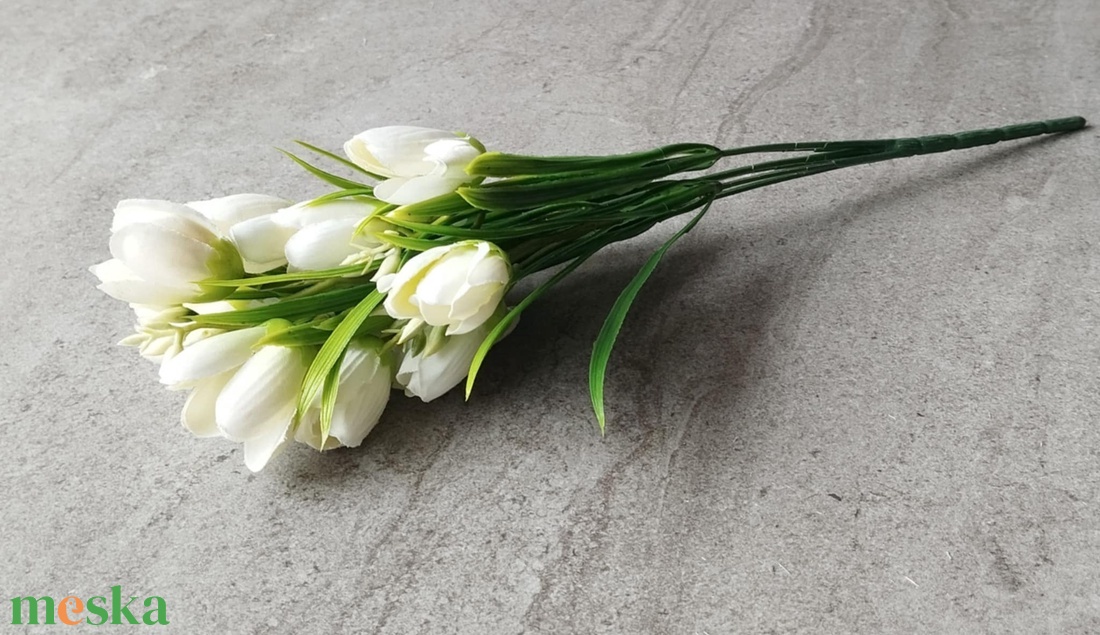 Crocus, Krókusz tavaszi, selyem dekorációs virágcsokor, 35cm - kellékek & szerszámok - dekorációs kellékek - egyéb kellékek - Meska.hu