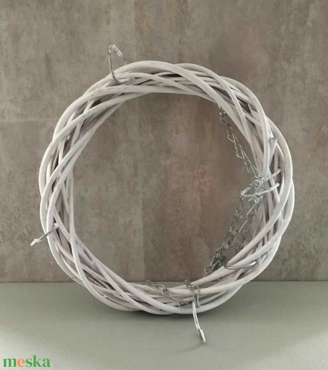 Fűz koszorúalap, vessző koszorúalap, akasztós, fehér, natúr, dekorációs alapanyag, 25cm - kellékek & szerszámok - dekorációs kellékek - koszorú, koszorúalap - Meska.hu