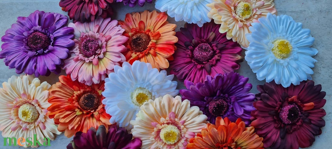 Gerbera selyem virágfej, művirág, dekorációs alapanyag, 12cm - kellékek & szerszámok - dekorációs kellékek - virágfej - Meska.hu