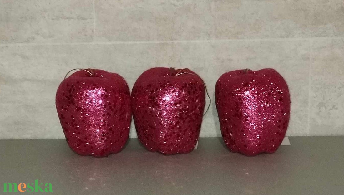  Alma, glitteres, karácsonyi dekorációs alapanyag, 10cm hungarocell, akasztható - kellékek & szerszámok - dekorációs kellékek - figurák - Meska.hu