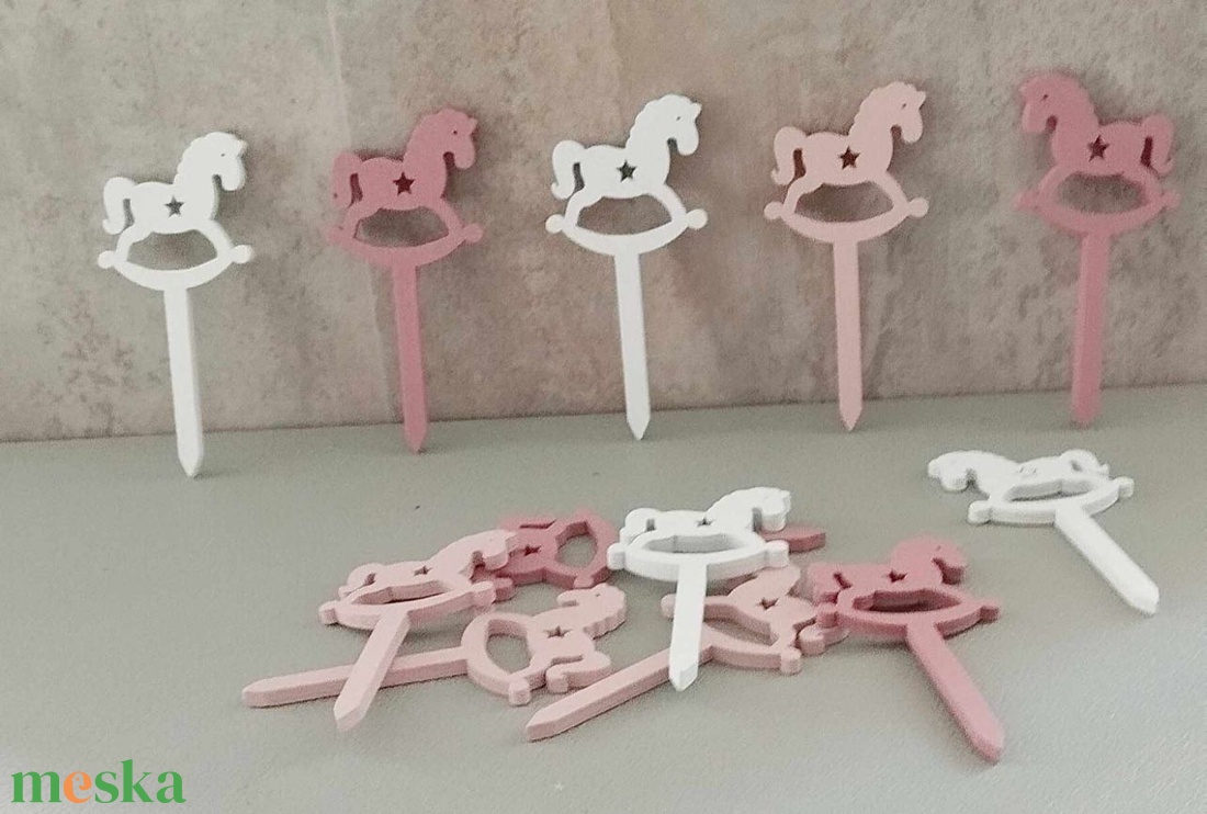 Rénszarvas, hintaló, karácsonyi, adventi hobby, kreatív, dekor fafigura, mini beszúró, 3db/cs. - kellékek & szerszámok - dekorációs kellékek - figurák - Meska.hu