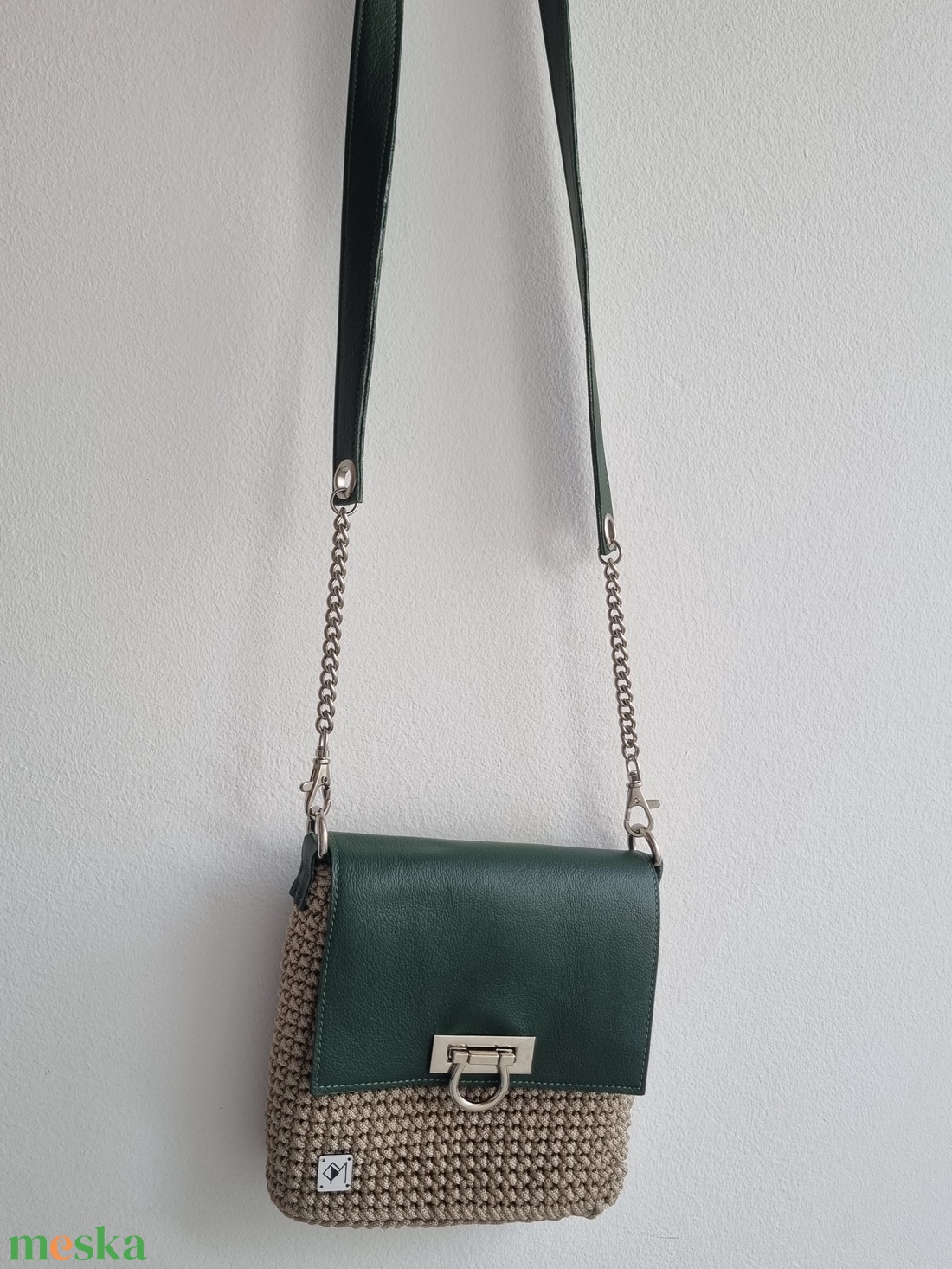 Horgolt crossbody, valódi bőr fedlappal, láncos pánttal - táska & tok - kézitáska & válltáska - válltáska - Meska.hu