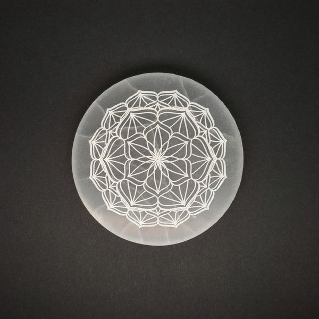 Szelenit korong mandala 14cm - kellékek & szerszámok - ásvány alapanyag - szelenit korong - Meska.hu
