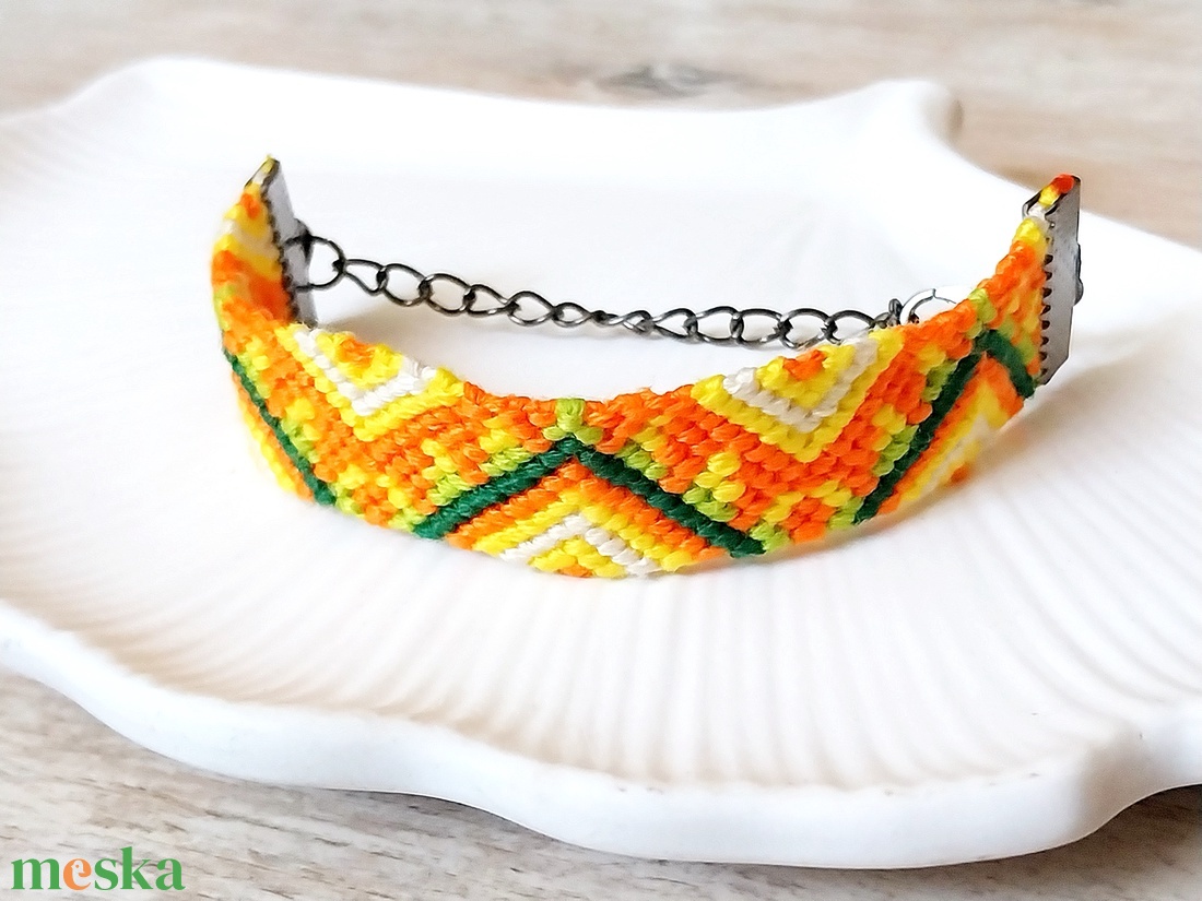 Tavaszi indián karkötő - ékszer - karkötő - fonott karkötő - Meska.hu