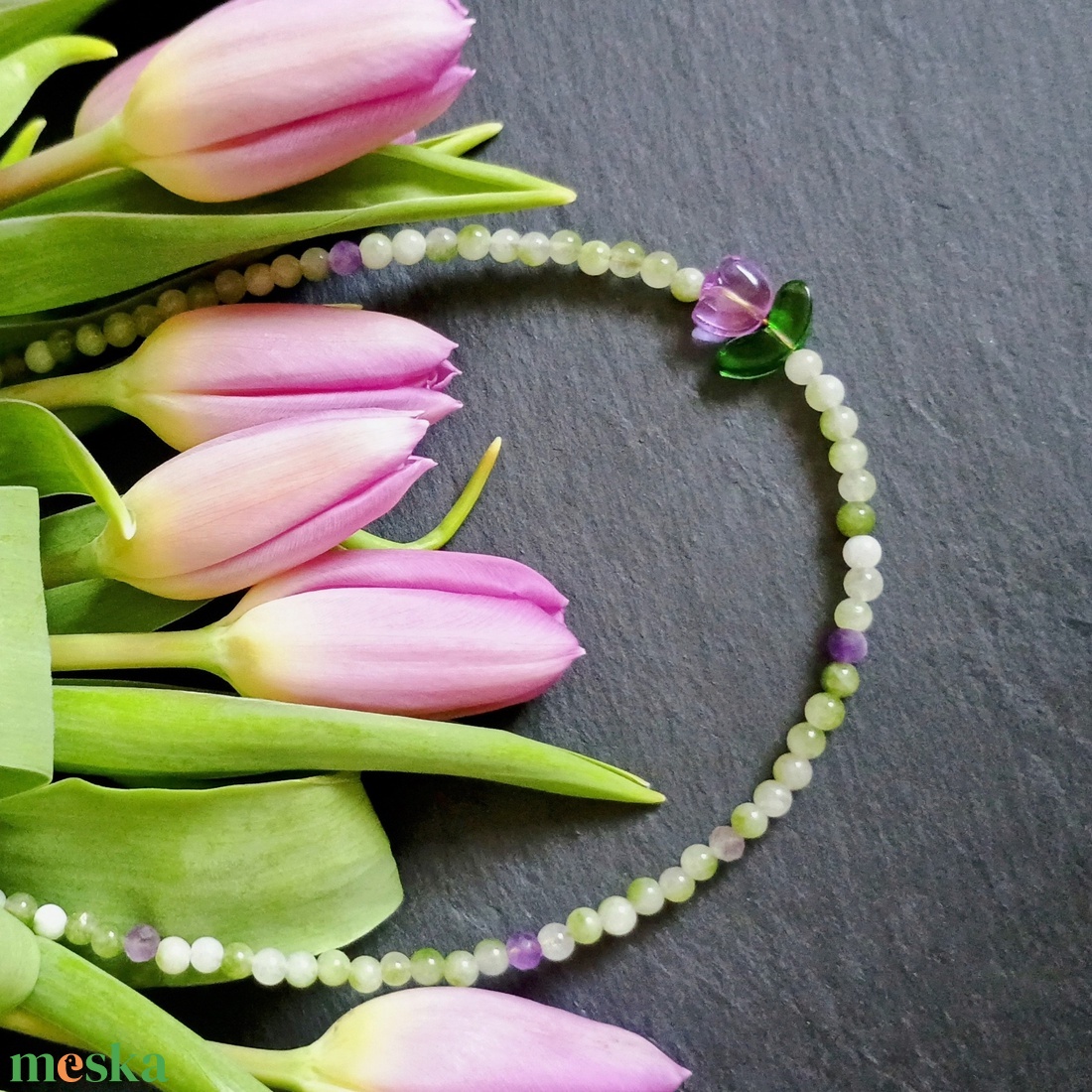 Tulipános ásvány nyaklánc - ékszer - nyaklánc - gyöngyös nyaklánc - Meska.hu