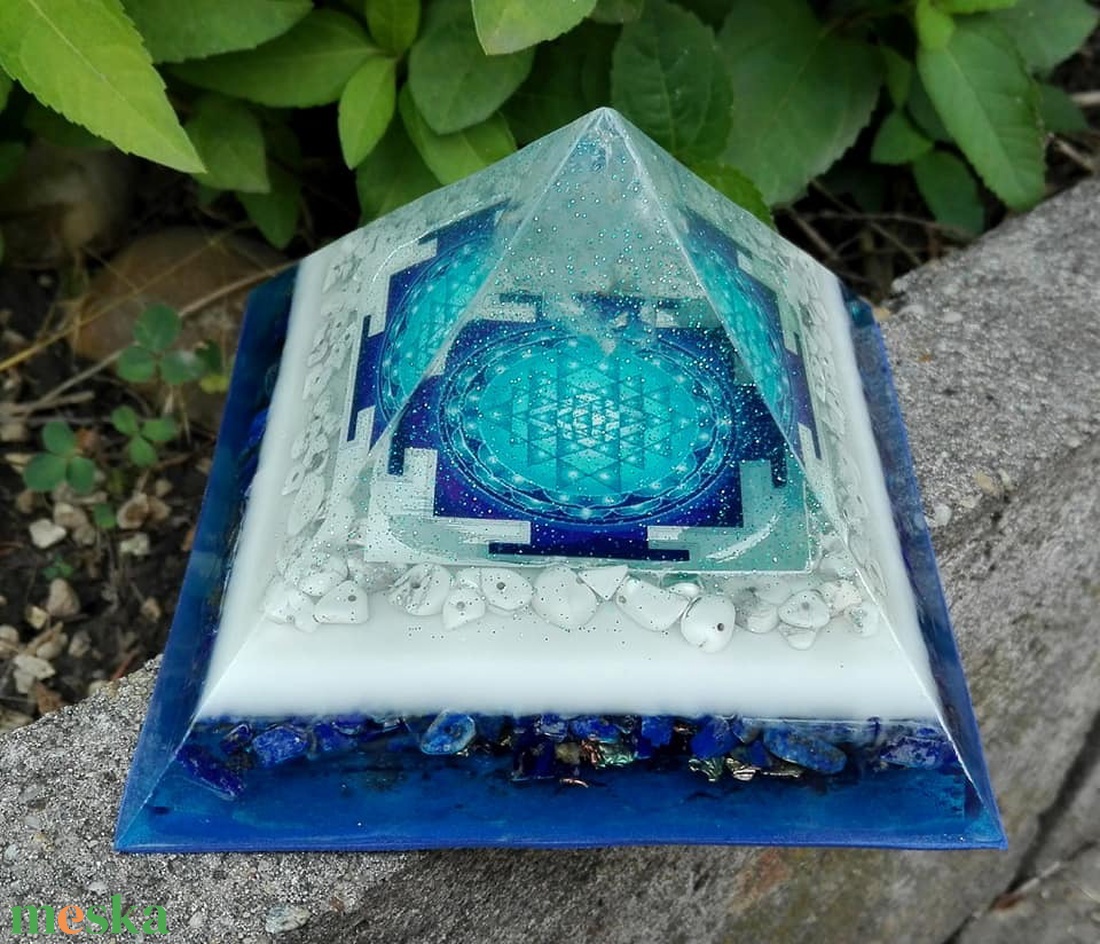 ORGONIT PIRAMIS -Sri Yantra - otthon & életmód - dekoráció - spiritualitás - orgonit piramis - Meska.hu ORGONIT PIRAMIS -Sri Yantra - otthon & életmód - dekoráció - spiritualitás - orgonit piramis - Meska.hu