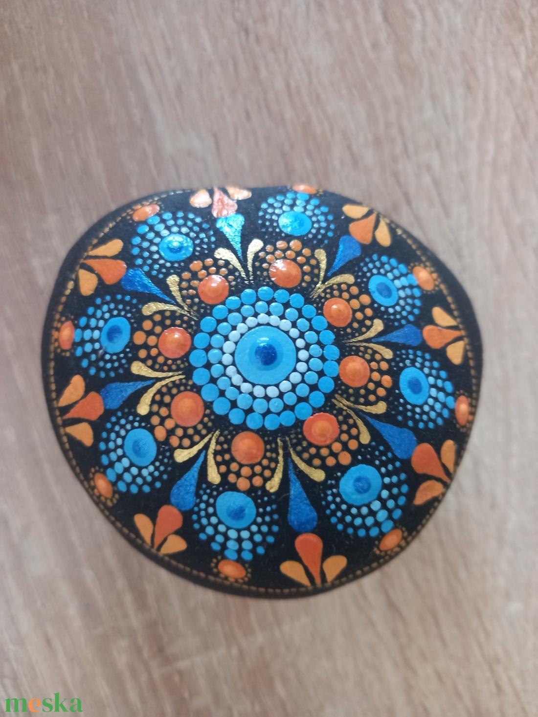 Pontozott mandala kő - művészet - más művészeti ág - Meska.hu Pontozott mandala kő - művészet - más művészeti ág - Meska.hu