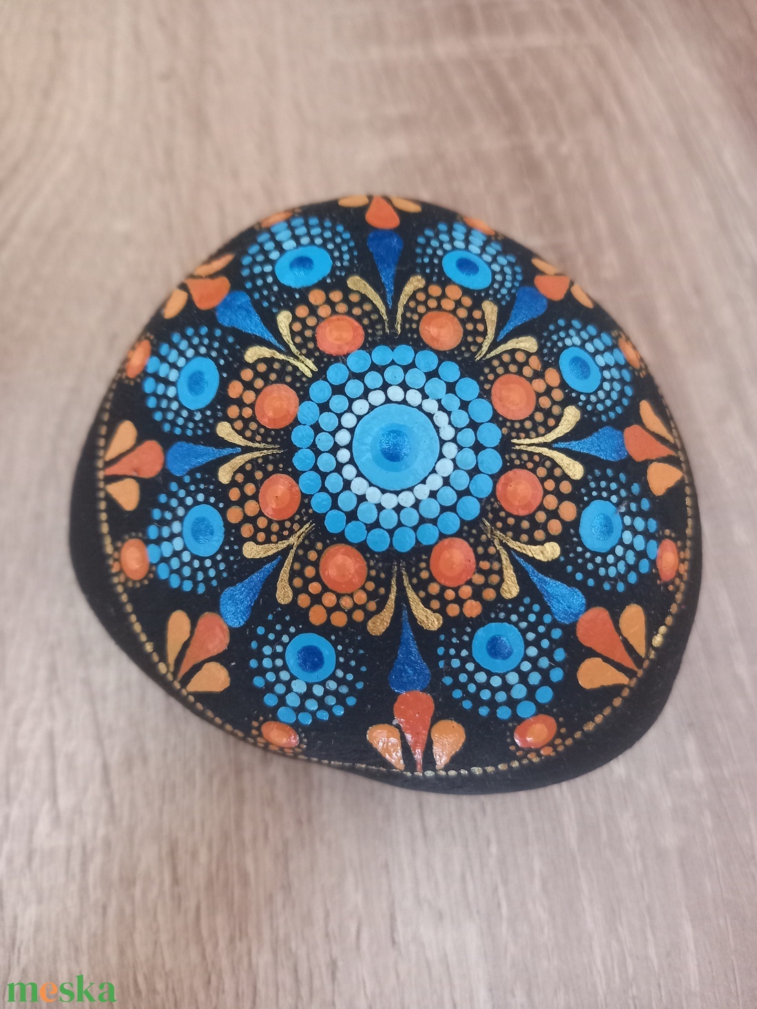 Pontozott mandala kő - művészet - más művészeti ág - Meska.hu Pontozott mandala kő - művészet - más művészeti ág - Meska.hu