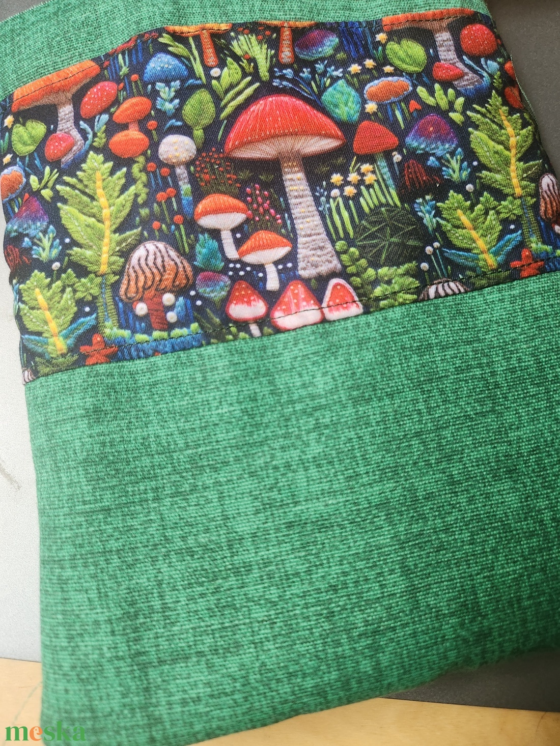 Erdei gombás kindle tok - könyv & zene - könyvtok - Meska.hu Erdei gombás kindle tok - könyv & zene - könyvtok - Meska.hu