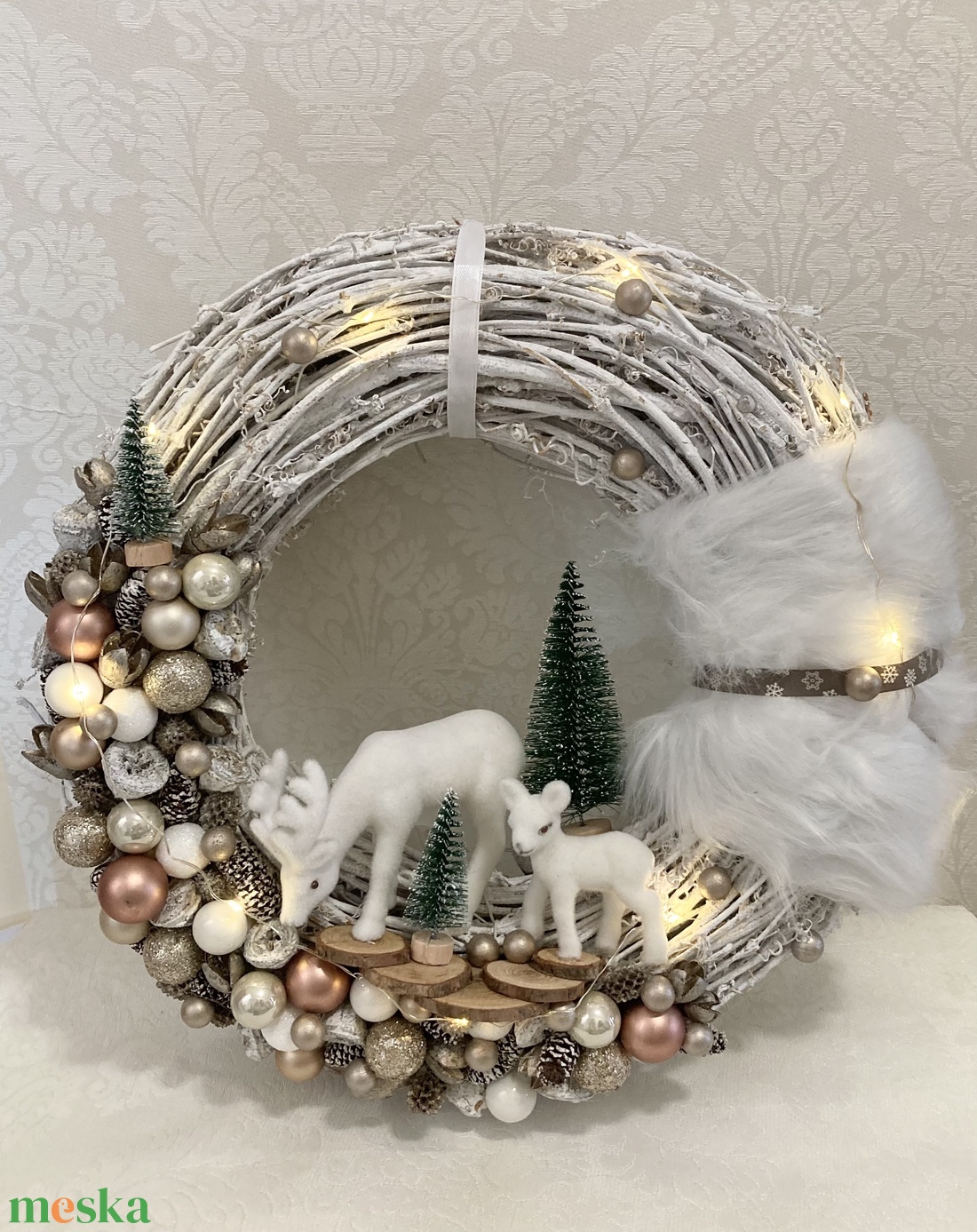 Rusztikus fehér őzikés adventi ajtókopogtató LED fénnyel - karácsony - adventi díszek - adventi ajtódísz - Meska.hu Rusztikus fehér őzikés adventi ajtókopogtató LED fénnyel - karácsony - adventi díszek - adventi ajtódísz - Meska.hu