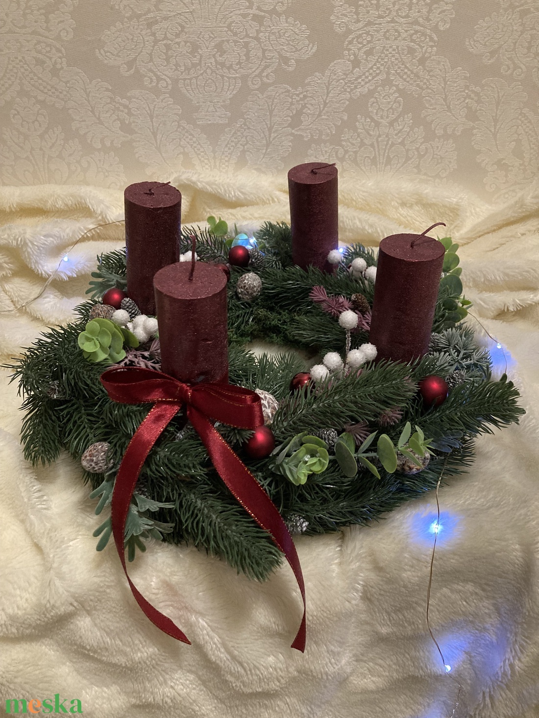 Bordó zöld adventi koszorú élethű műfenyőből - karácsony - adventi díszek - adventi koszorú - Meska.hu