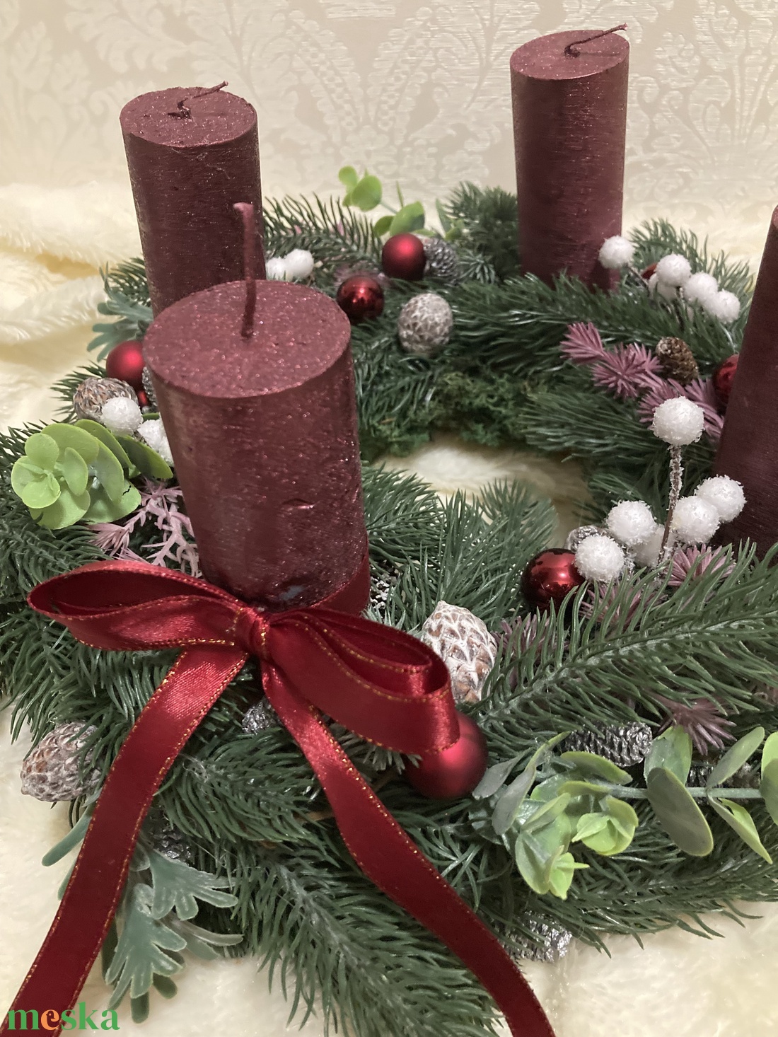 Bordó zöld adventi koszorú élethű műfenyőből - karácsony - adventi díszek - adventi koszorú - Meska.hu