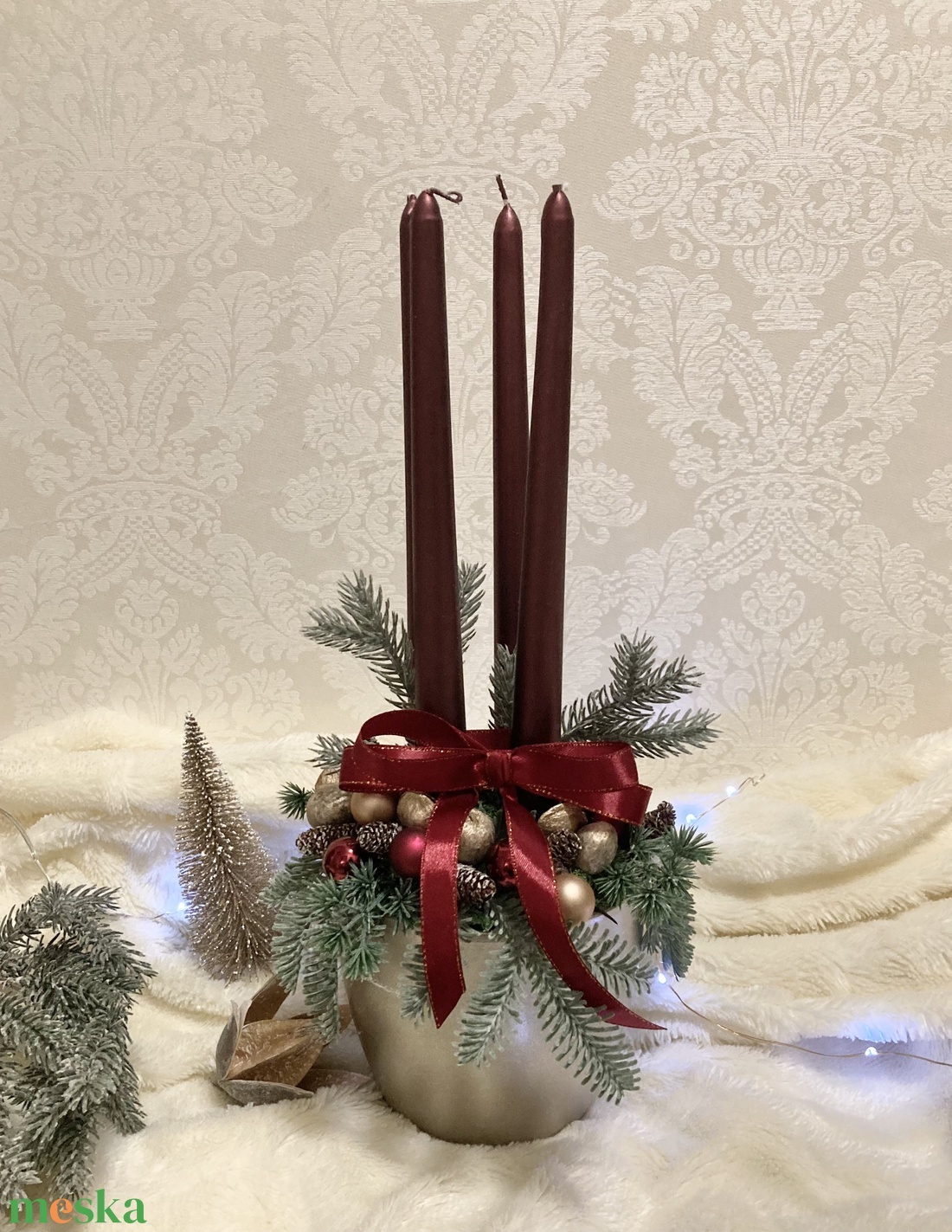 Bordó zöld arany adventi koszorú bordó gyertyákkal kerámia kaspóban - karácsony - adventi díszek - adventi koszorú - Meska.hu