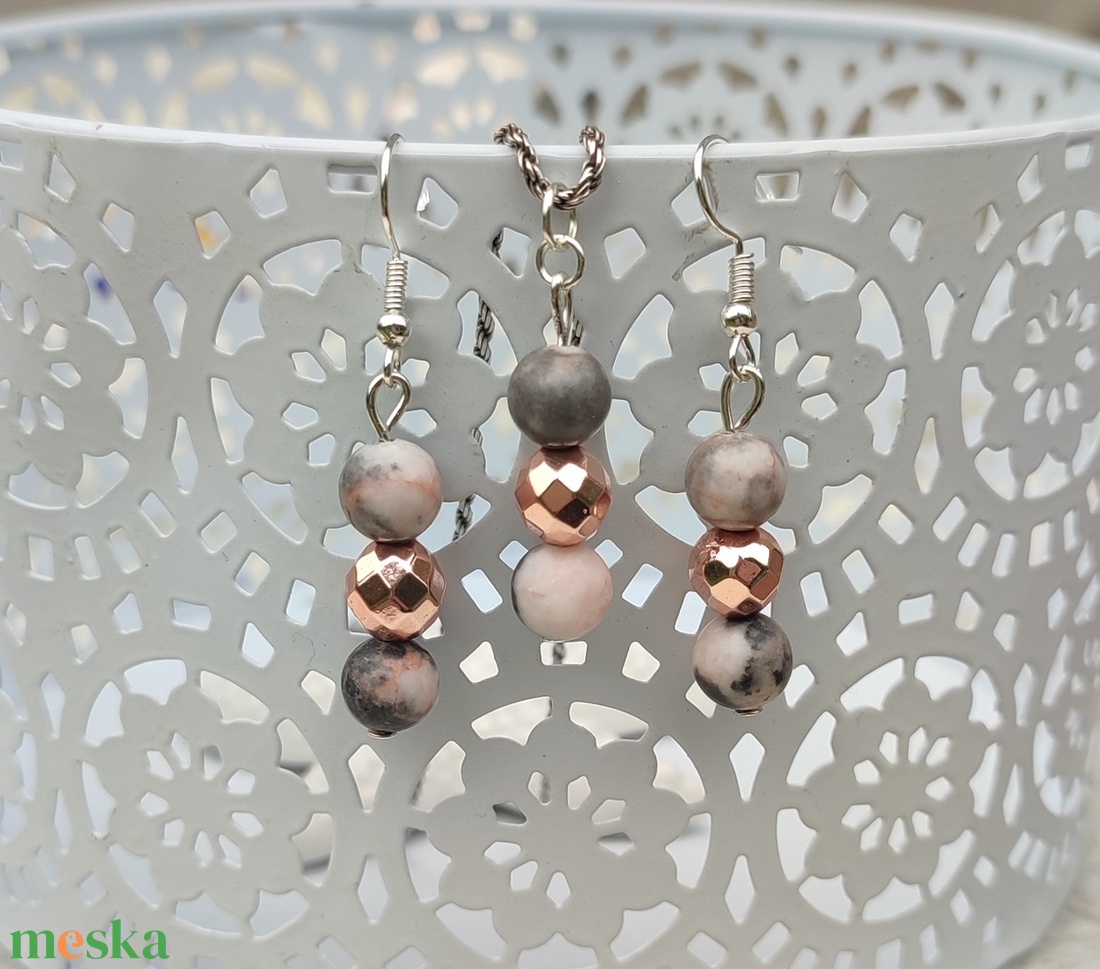Rose gold hematit fülbevaló és medál zebra jáspissal - ékszer - ékszerszett - Meska.hu Rose gold hematit fülbevaló és medál zebra jáspissal - ékszer - ékszerszett - Meska.hu