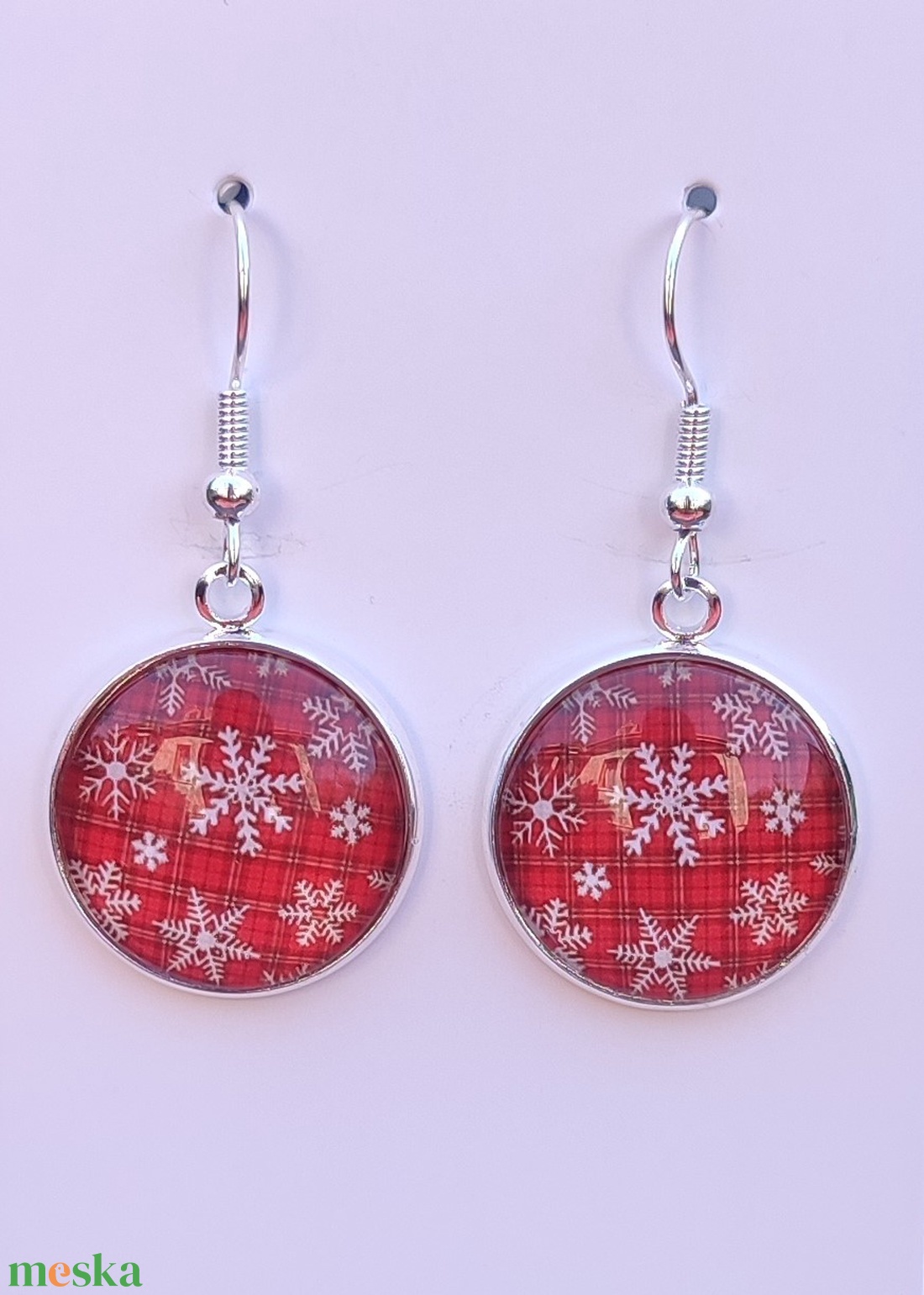 Karácsonyi üveglencsés fülbevaló 18 mm - ékszer - fülbevaló - lógó fülbevaló - Meska.hu