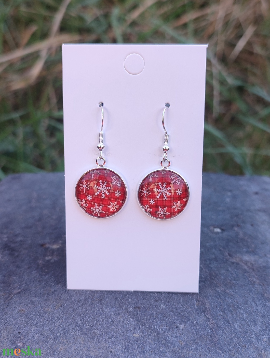 Karácsonyi üveglencsés fülbevaló 18 mm - ékszer - fülbevaló - lógó fülbevaló - Meska.hu