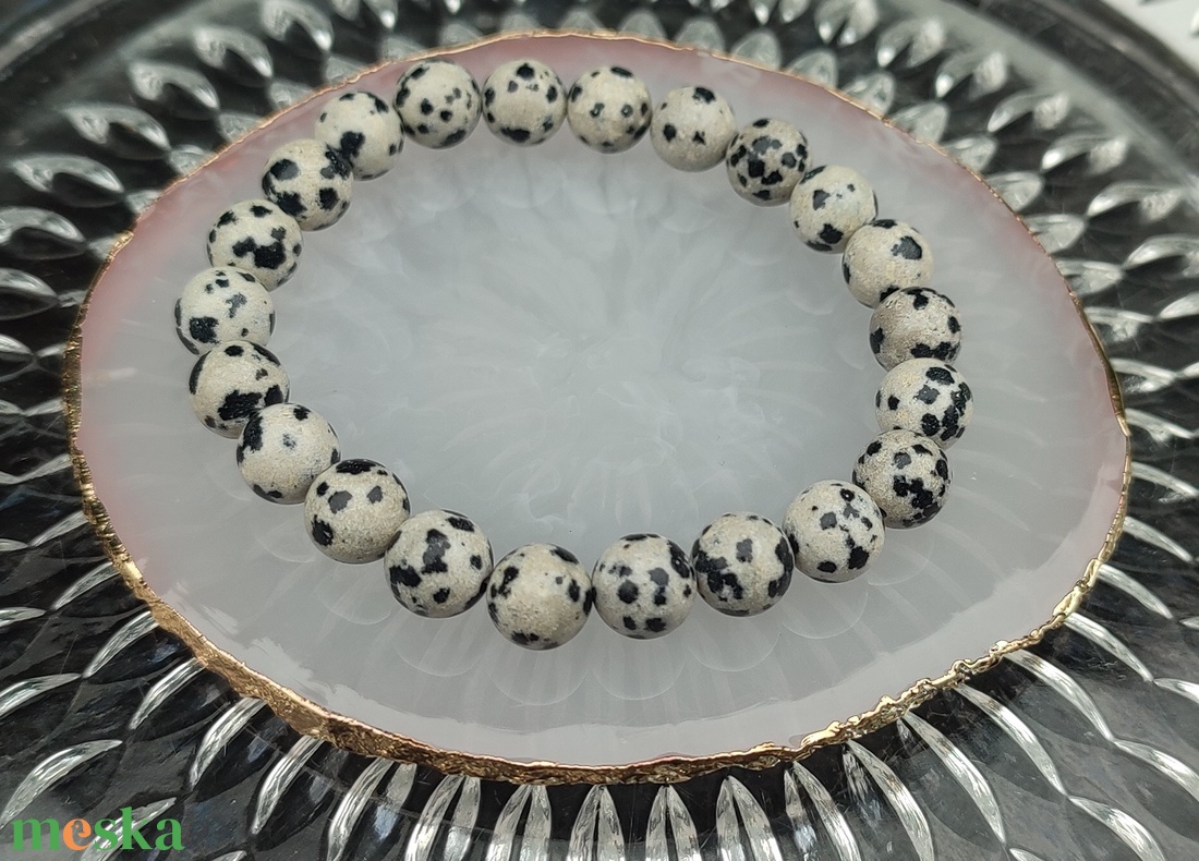 Testet és lelket összehangoló dalmata jáspis női karkötő - ékszer - karkötő - ásványkarkötő - Meska.hu Testet és lelket összehangoló dalmata jáspis női karkötő - ékszer - karkötő - ásványkarkötő - Meska.hu