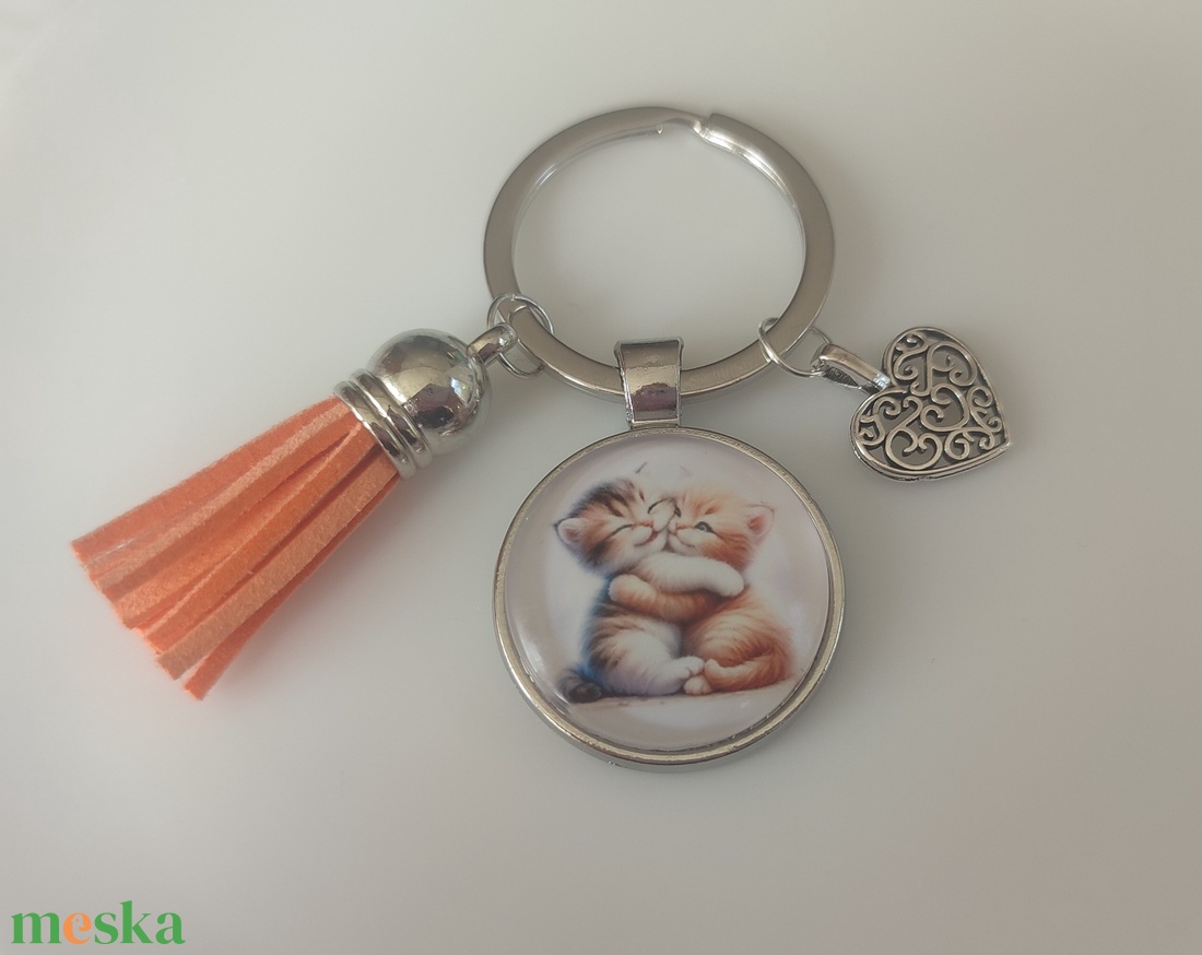 Cica üveglencsés kulcstartó - táska & tok - kulcstartó & táskadísz - kulcstartó - Meska.hu