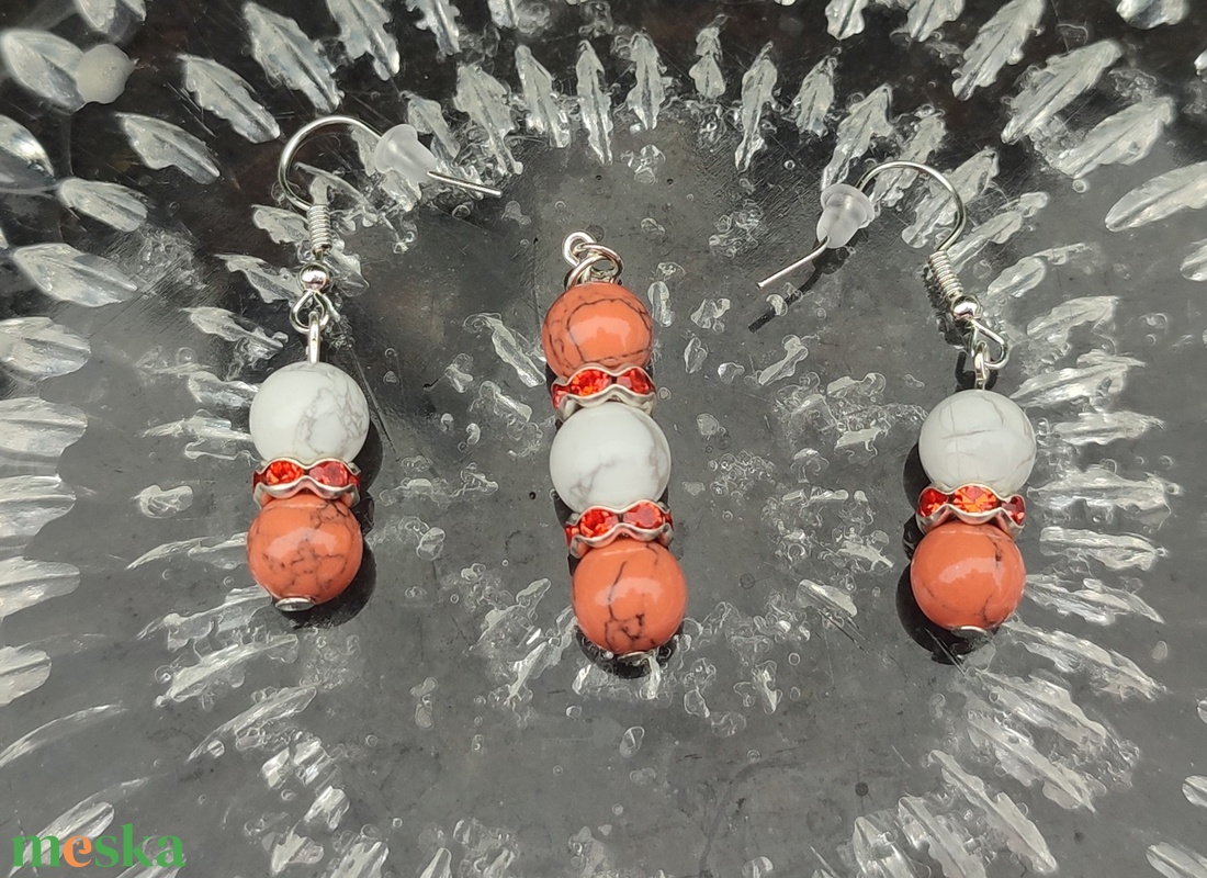 Narancssárga és fehér howlit ékszerszett - ékszer - ékszerszett - Meska.hu