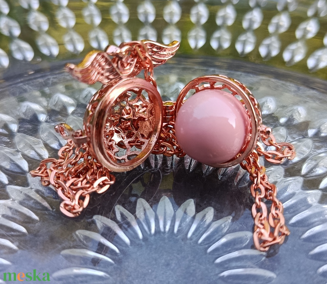 Rózsaszín rosegold angyalhívó nyaklánc angyalszárnnyal - ékszer - nyaklánc - hosszú nyaklánc - Meska.hu