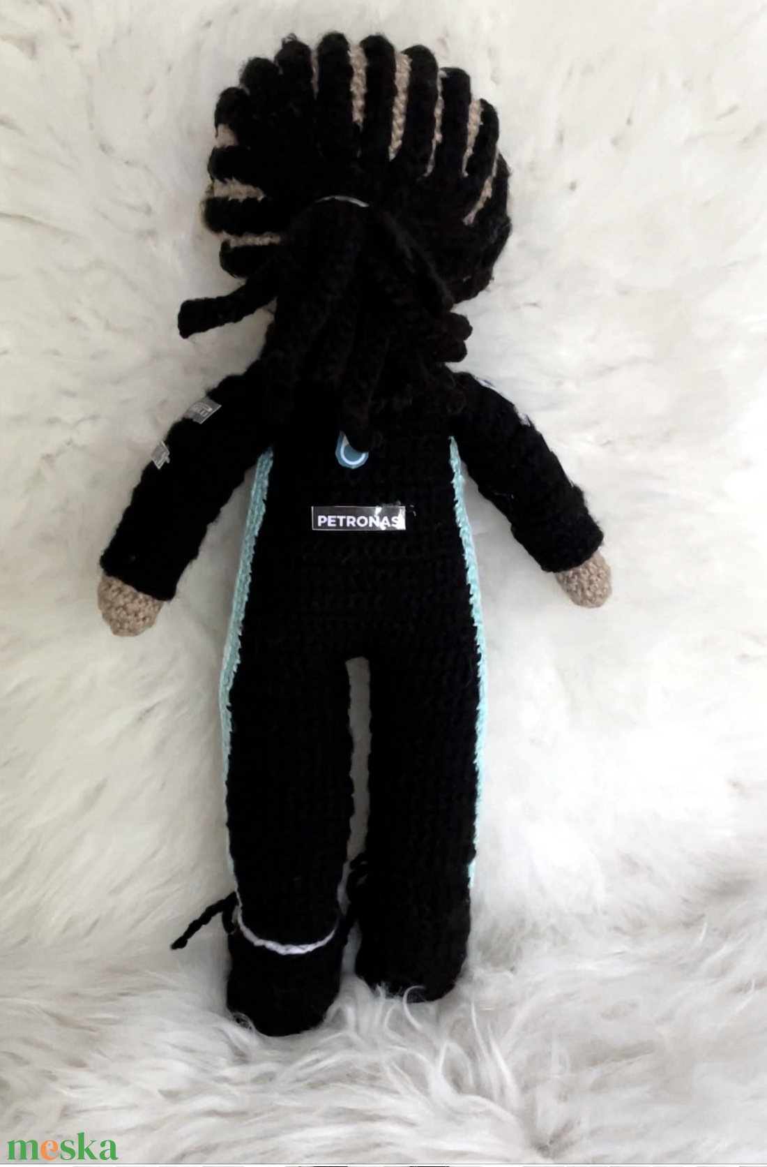 Lewis Hamilton F1 pilóta - játék & sport - plüssállat & játékfigura - ember - Meska.hu