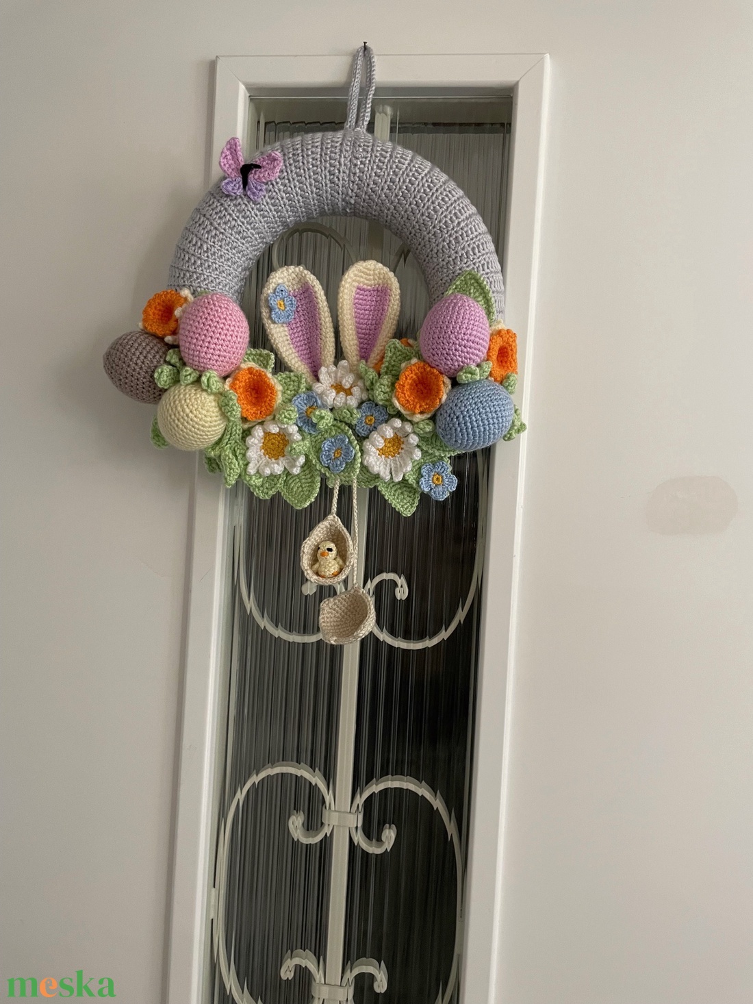 Horgolt húsvéti kopogtató nyuszifüllel � tavaszi ajtódísz, választható függő dekorral - ünnepi díszek, dekorációk - húsvéti díszek és dekorációk - húsvéti ajtódísz, kopogtató - Meska.hu