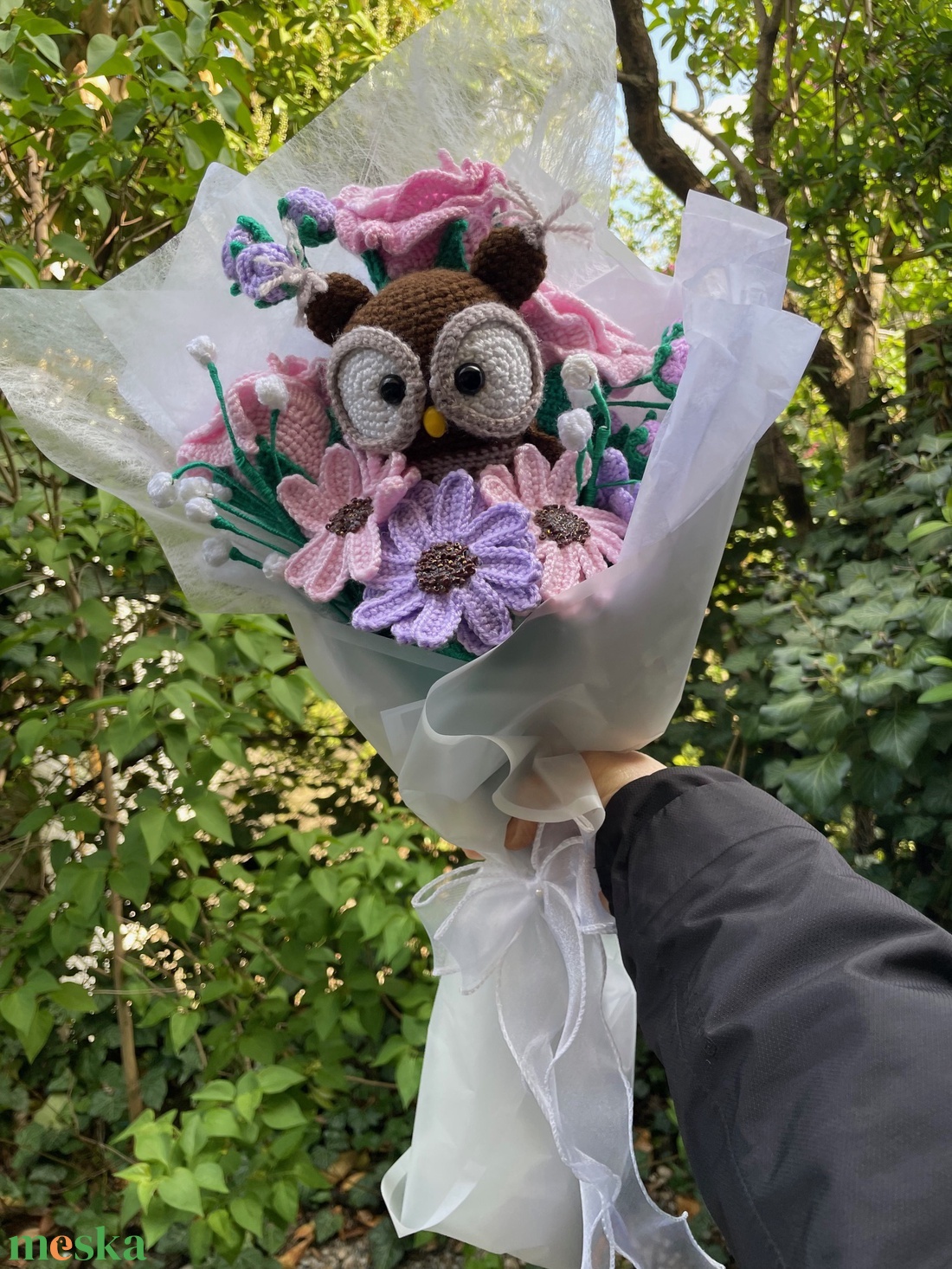 Horgolt virágcsokor ballagásra bagollyal - kézzel készült egyedi ajándék - otthon & életmód - virágdekoráció - virágok - virágcsokor - Meska.hu