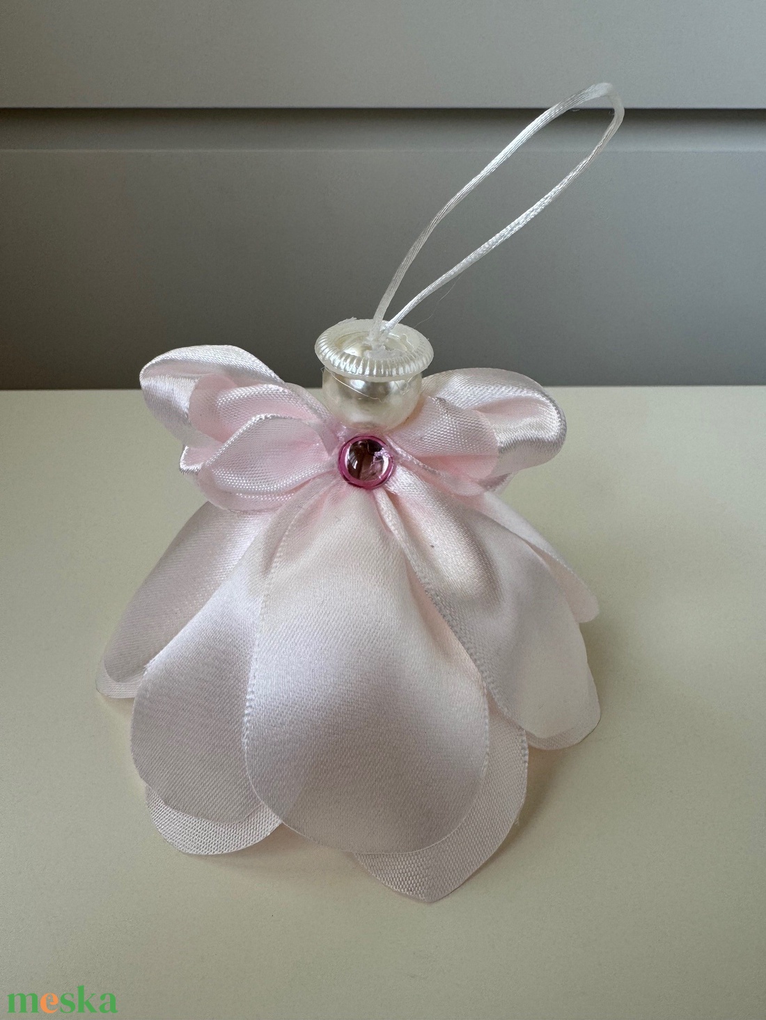 Karácsonyi angyalka rózsaszín selyemszalagból - karácsony - karácsonyi lakásdekoráció - karácsonyi lakásdíszek - Meska.hu