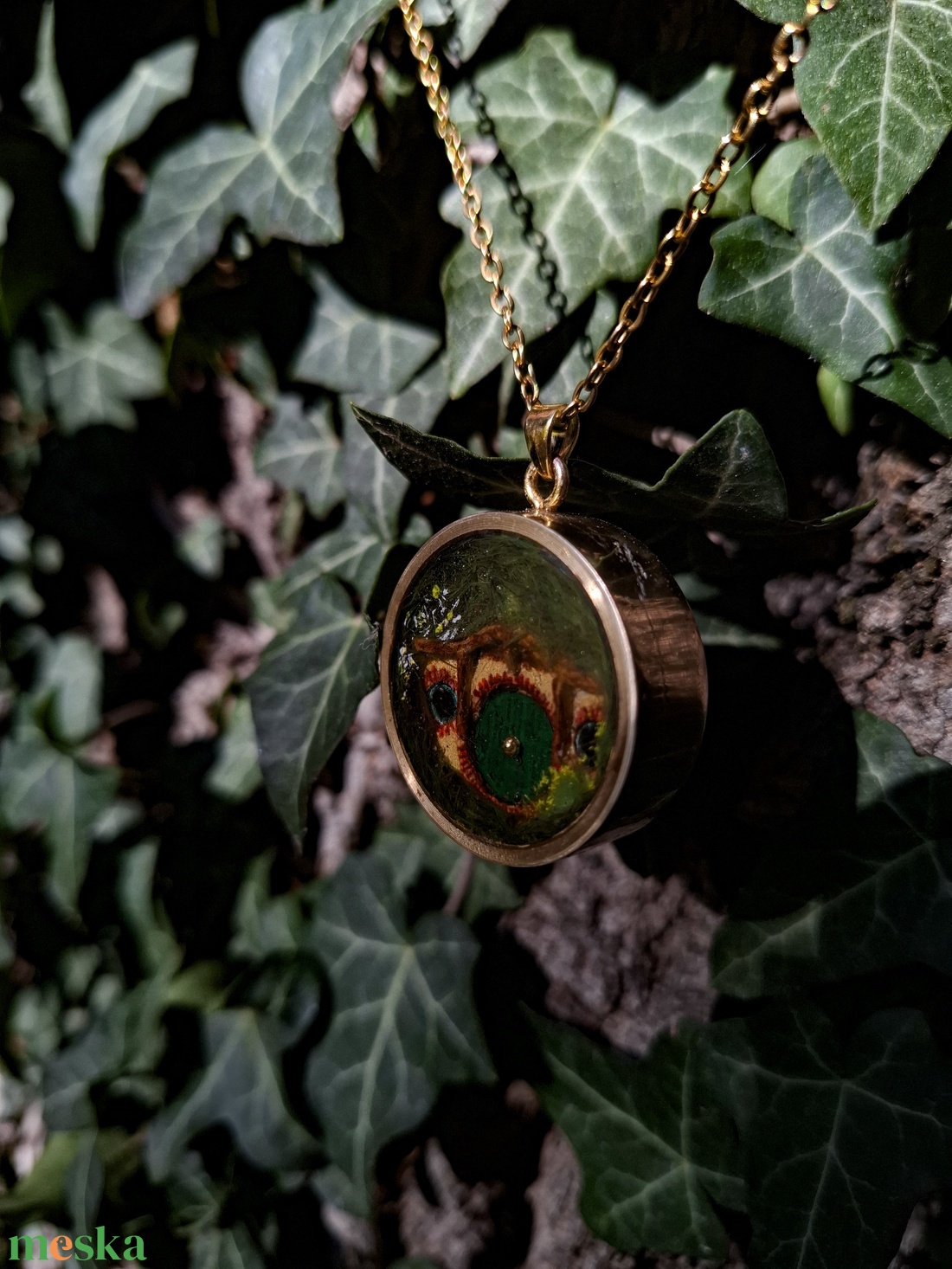 Hobbit, Gyűrük Ura ihlette kézzel készült epoxy gyanta, réz nyaklánc - ékszer - nyaklánc - medálos nyaklánc - Meska.hu