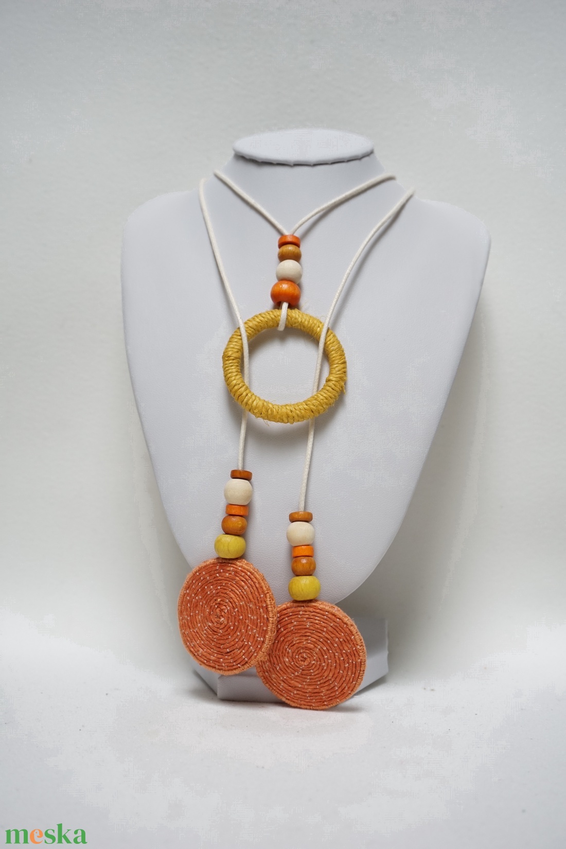 Körbe- körbe karikába nyaklánc - ékszer - nyaklánc - medálos nyaklánc - Meska.hu