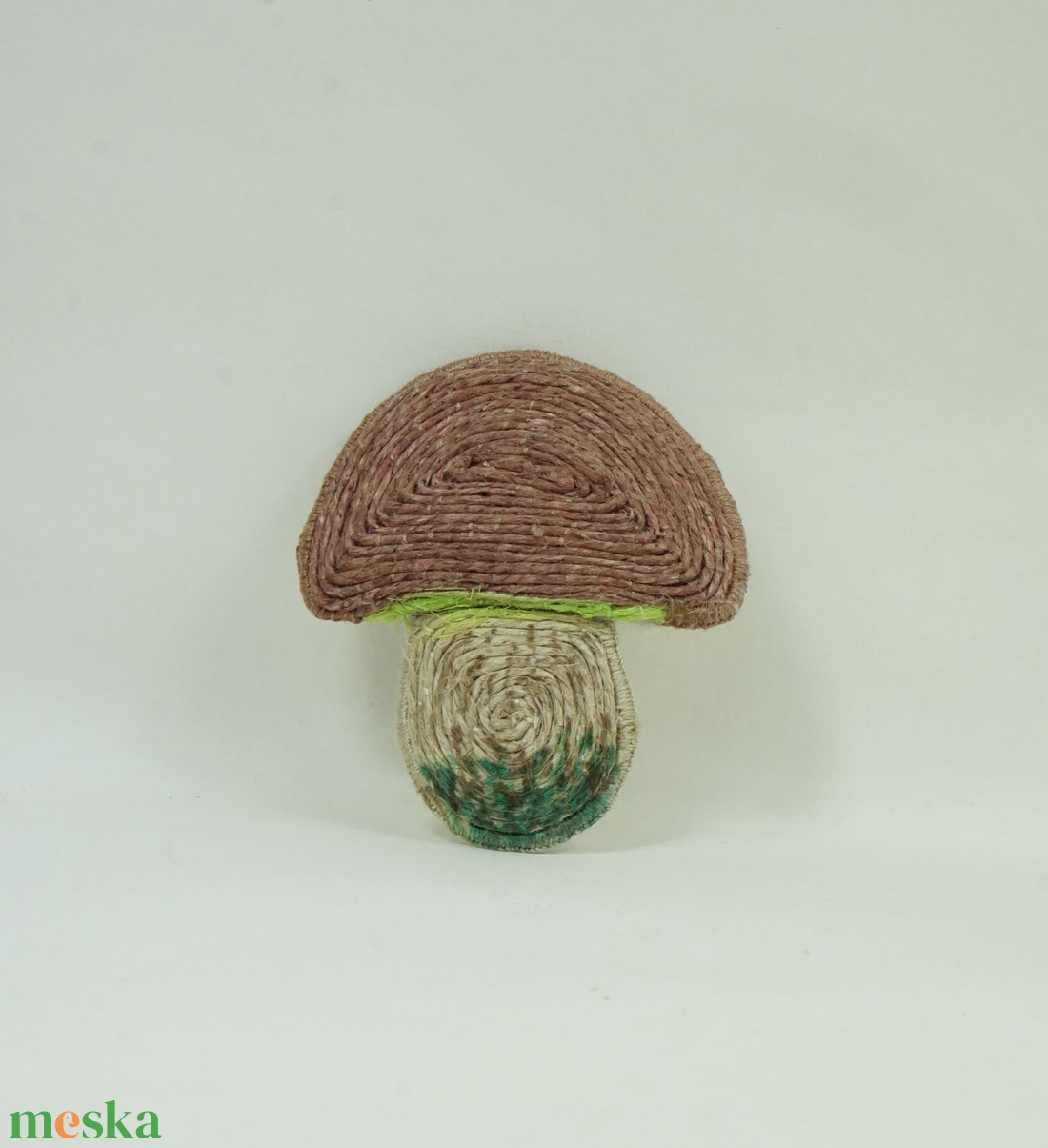 Gomba kitűző kenderből - ékszer - kitűző és bross - Meska.hu Gomba kitűző kenderből - ékszer - kitűző és bross - Meska.hu