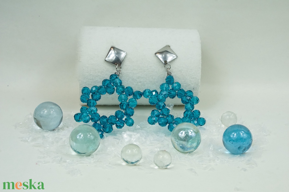 Karácsonyi csillogás fülbevaló - ékszer - fülbevaló - lógó fülbevaló - Meska.hu