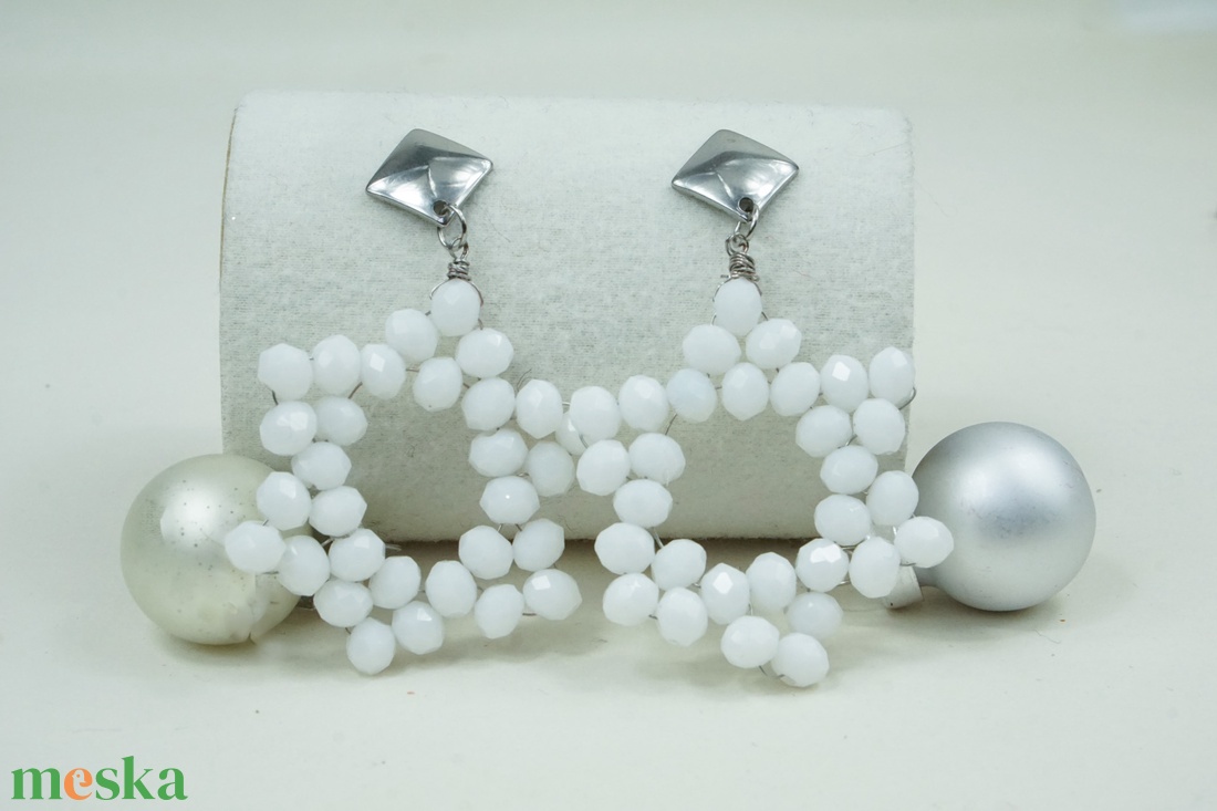 Karácsonyi csillogás fülbevaló - ékszer - fülbevaló - lógó fülbevaló - Meska.hu