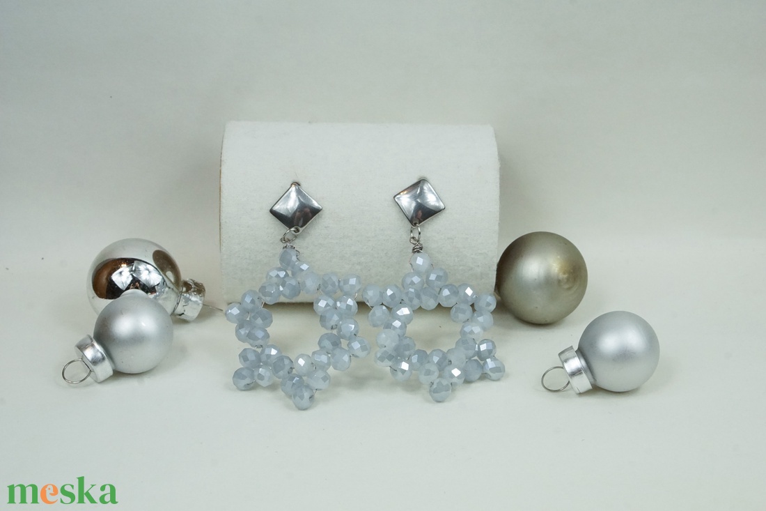 Karácsonyi csillogás fülbevaló - ékszer - fülbevaló - lógó fülbevaló - Meska.hu