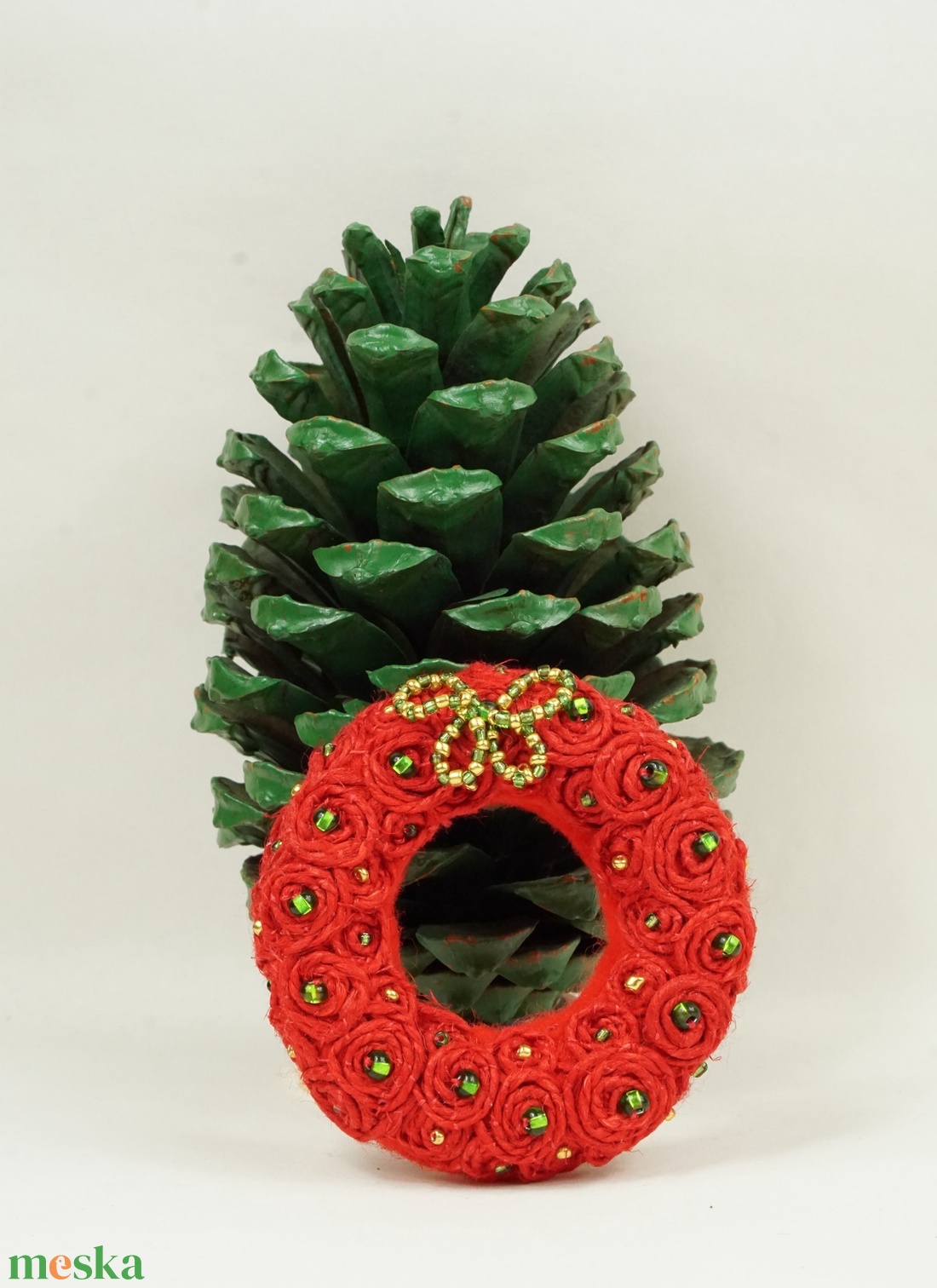 Ünnepi kitűző kenderből - ékszer - kitűző és bross - Meska.hu